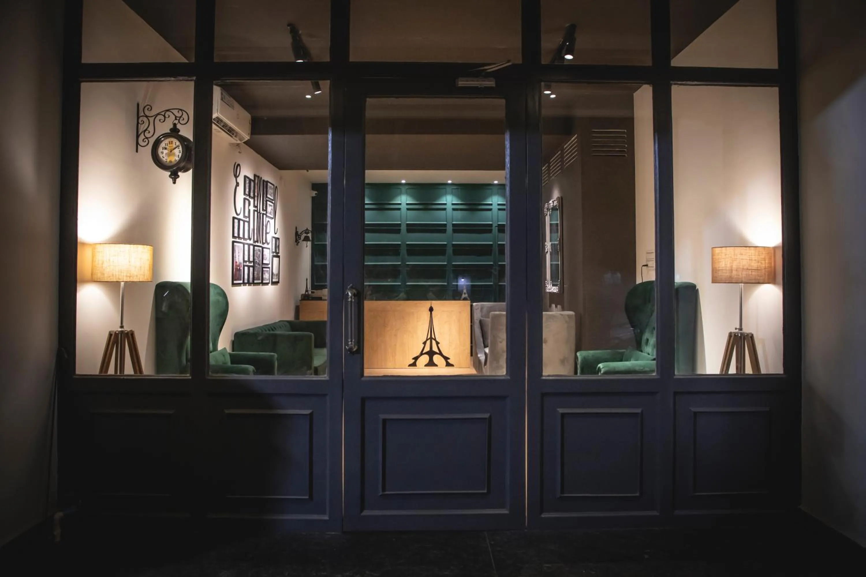 Facade/entrance in Eiffel Suites - Kammanahalli