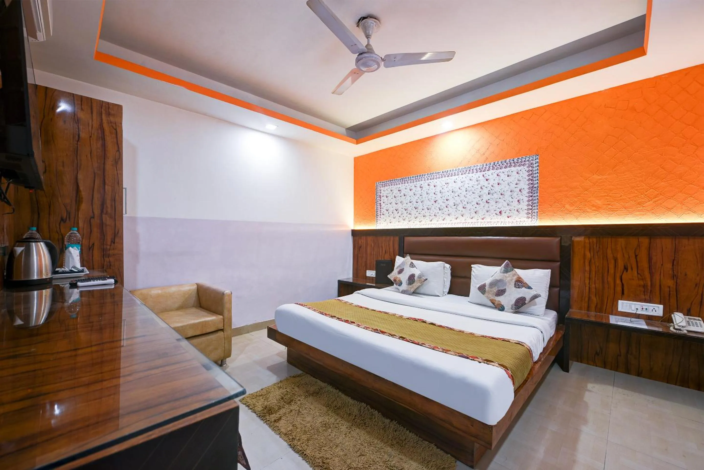 Bedroom, Bed in Hotel Shri Vinayak in City Centre at New Delhi Railway Station-By RCG Hotels