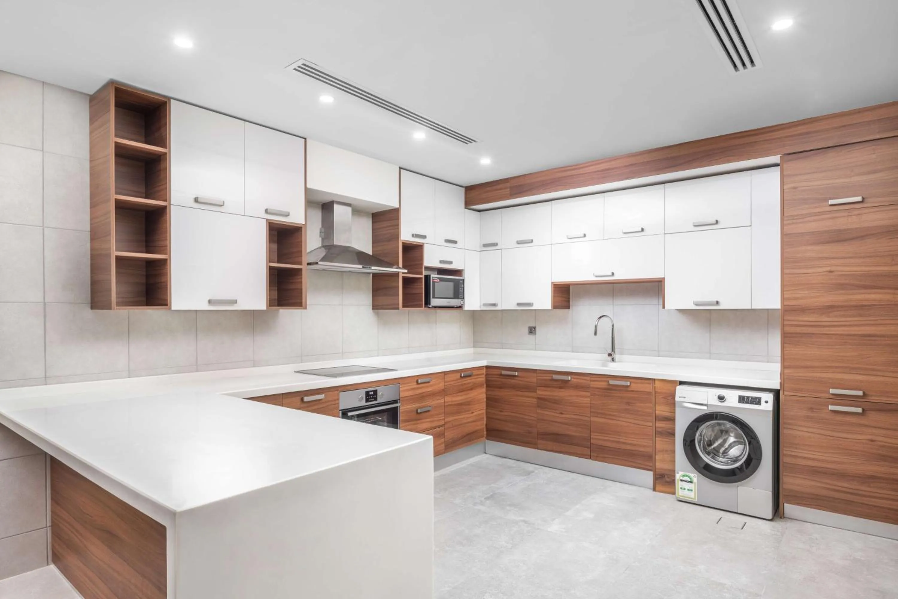 Kitchen or kitchenette in Radisson Blu Hotel Riyadh Qurtuba