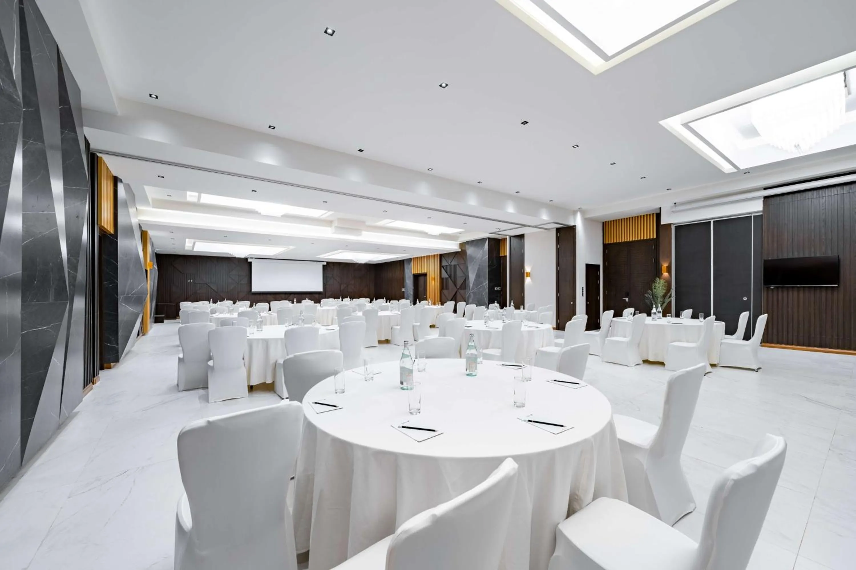 Meeting/conference room in Radisson Blu Hotel Riyadh Qurtuba