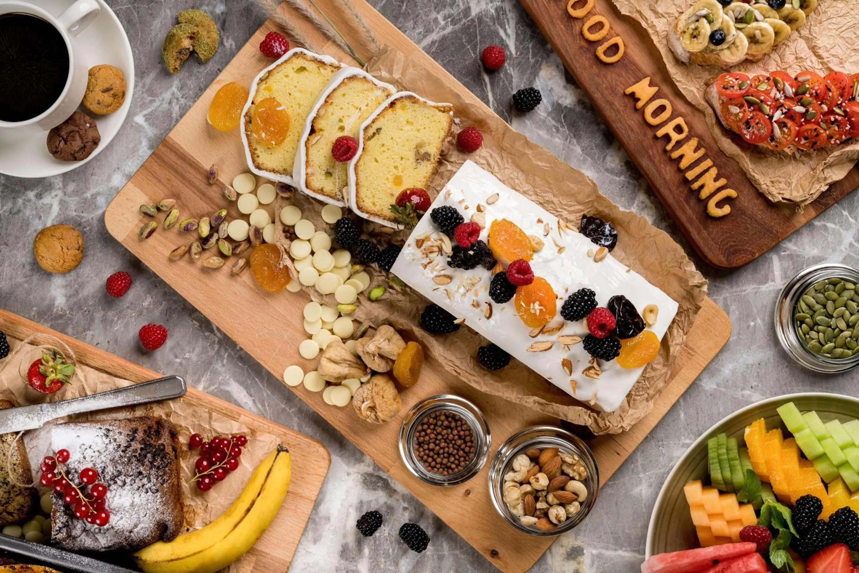 Restaurant/places to eat in Radisson Blu Hotel Riyadh Qurtuba