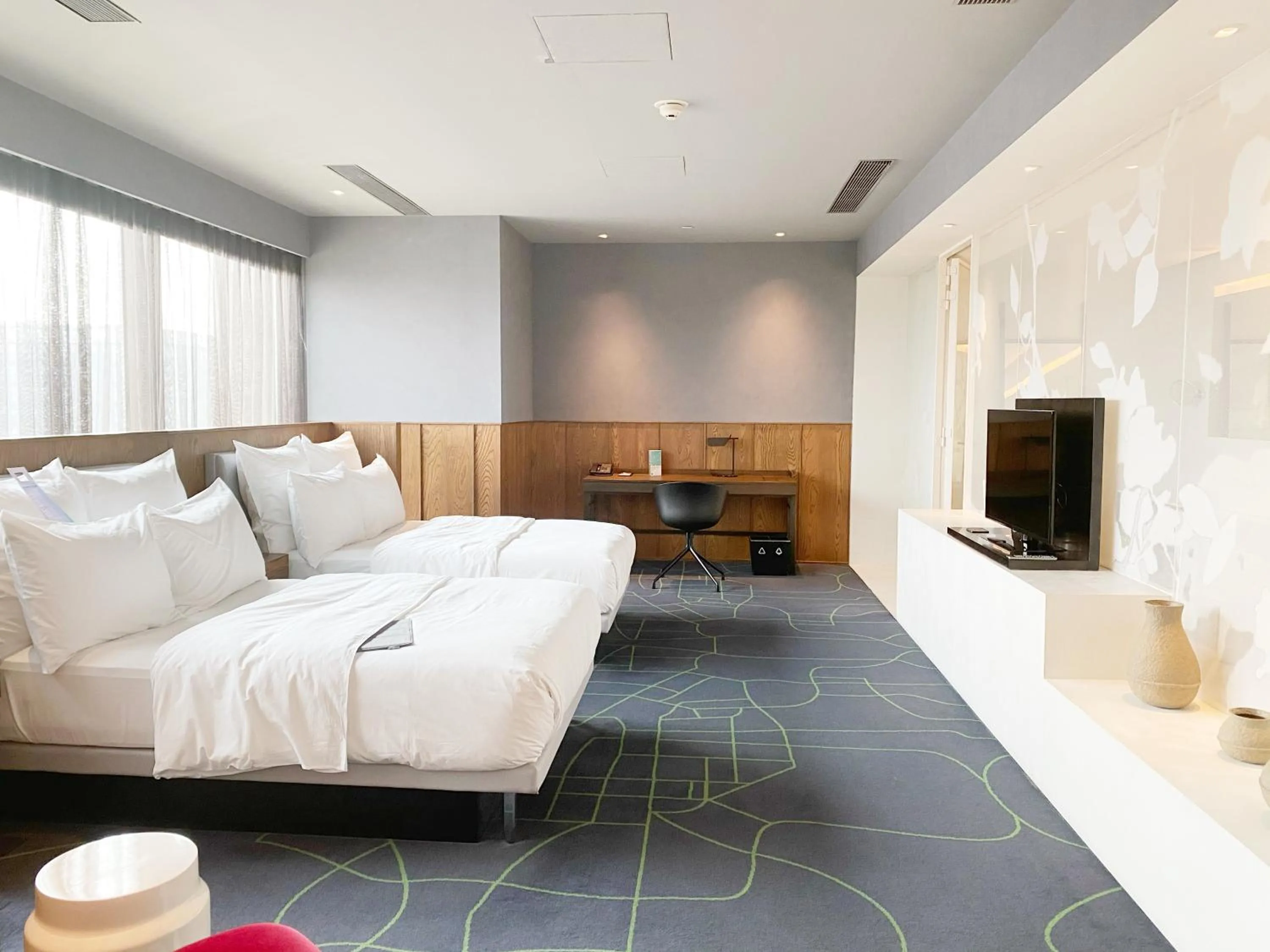 Bed in Le Meridien Zhengzhou