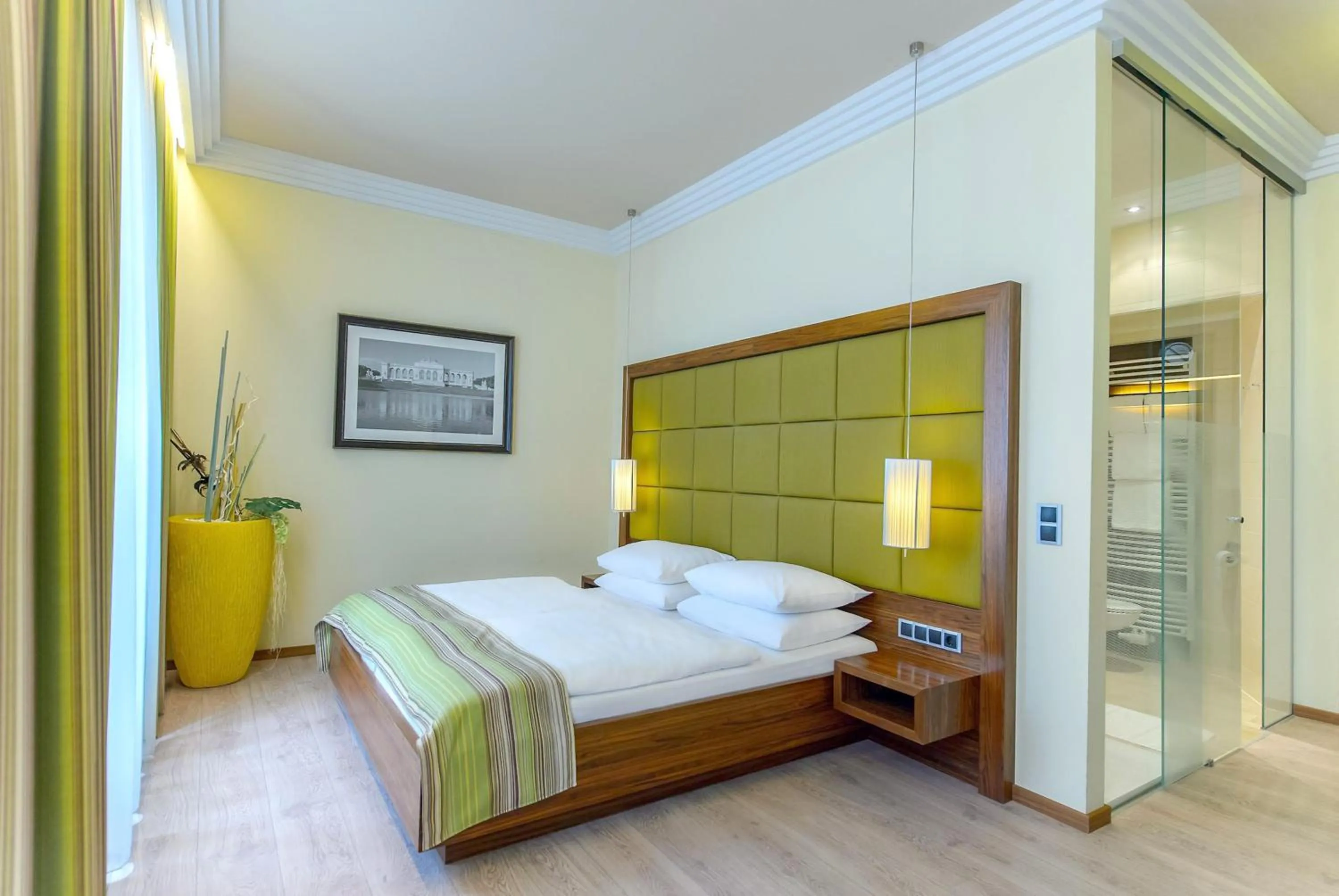 Photo of the whole room, Bed in Hotel Vienna beim Prater