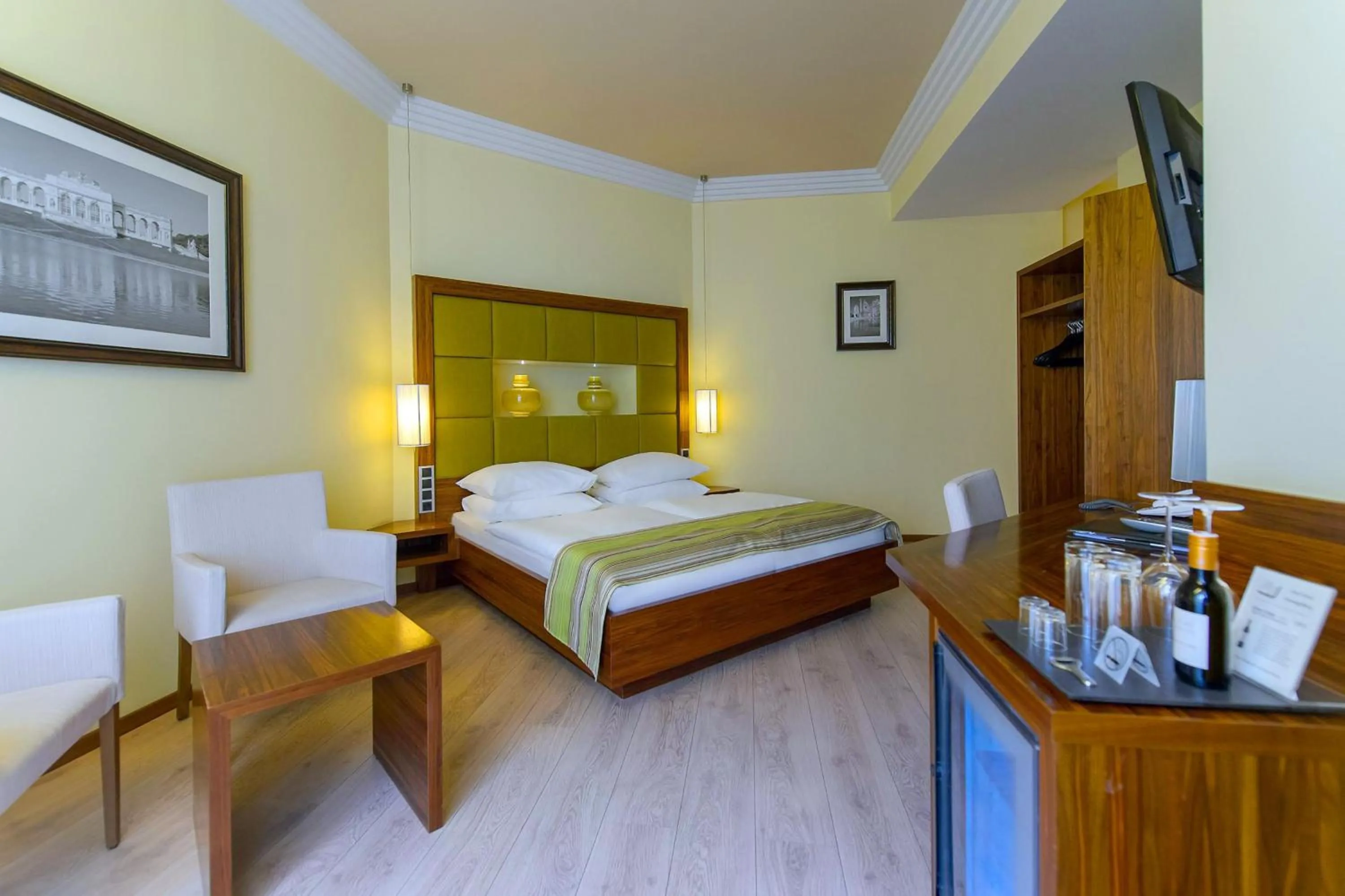 Photo of the whole room, Bed in Hotel Vienna beim Prater