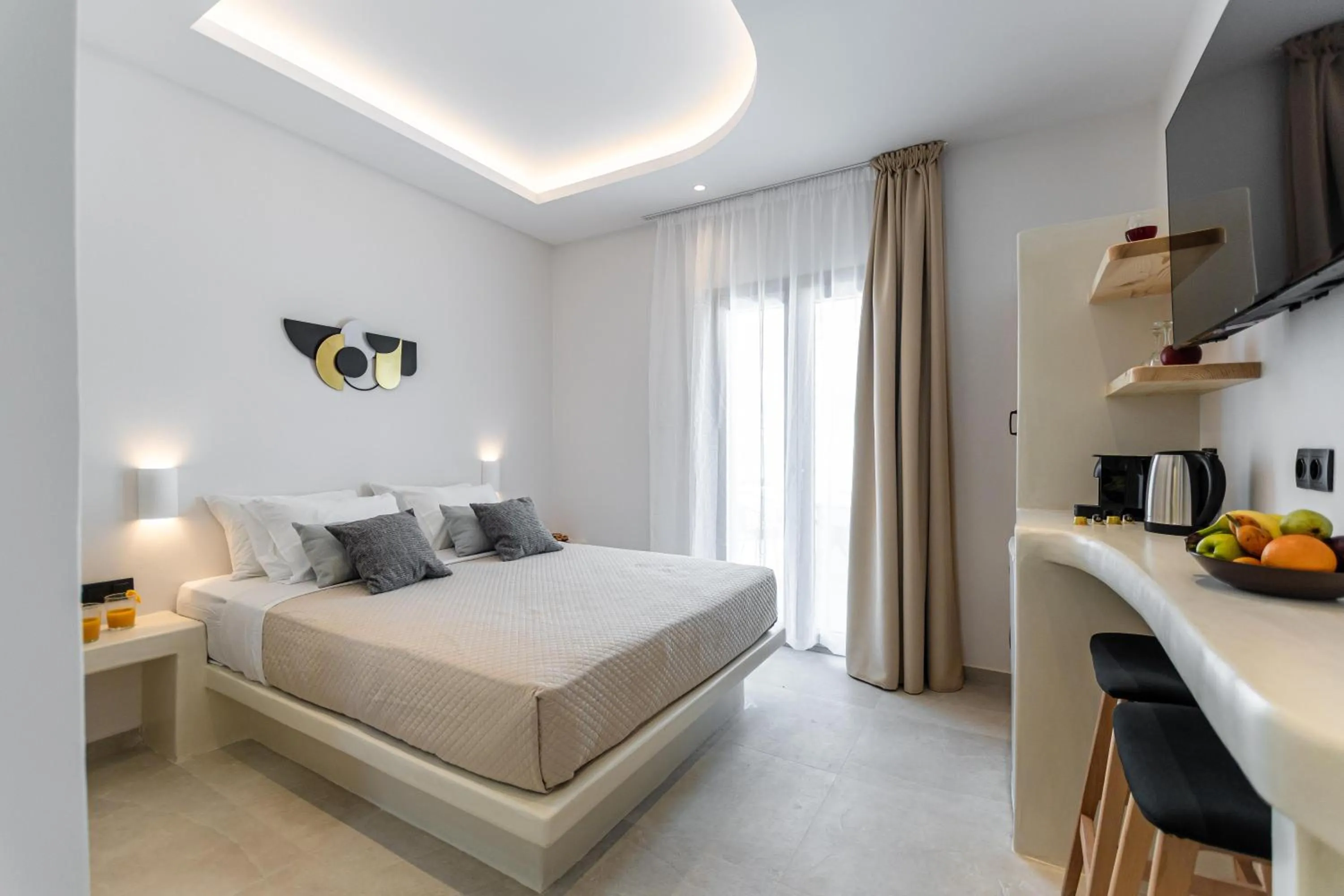 Bed in Adama's Suites Naxos