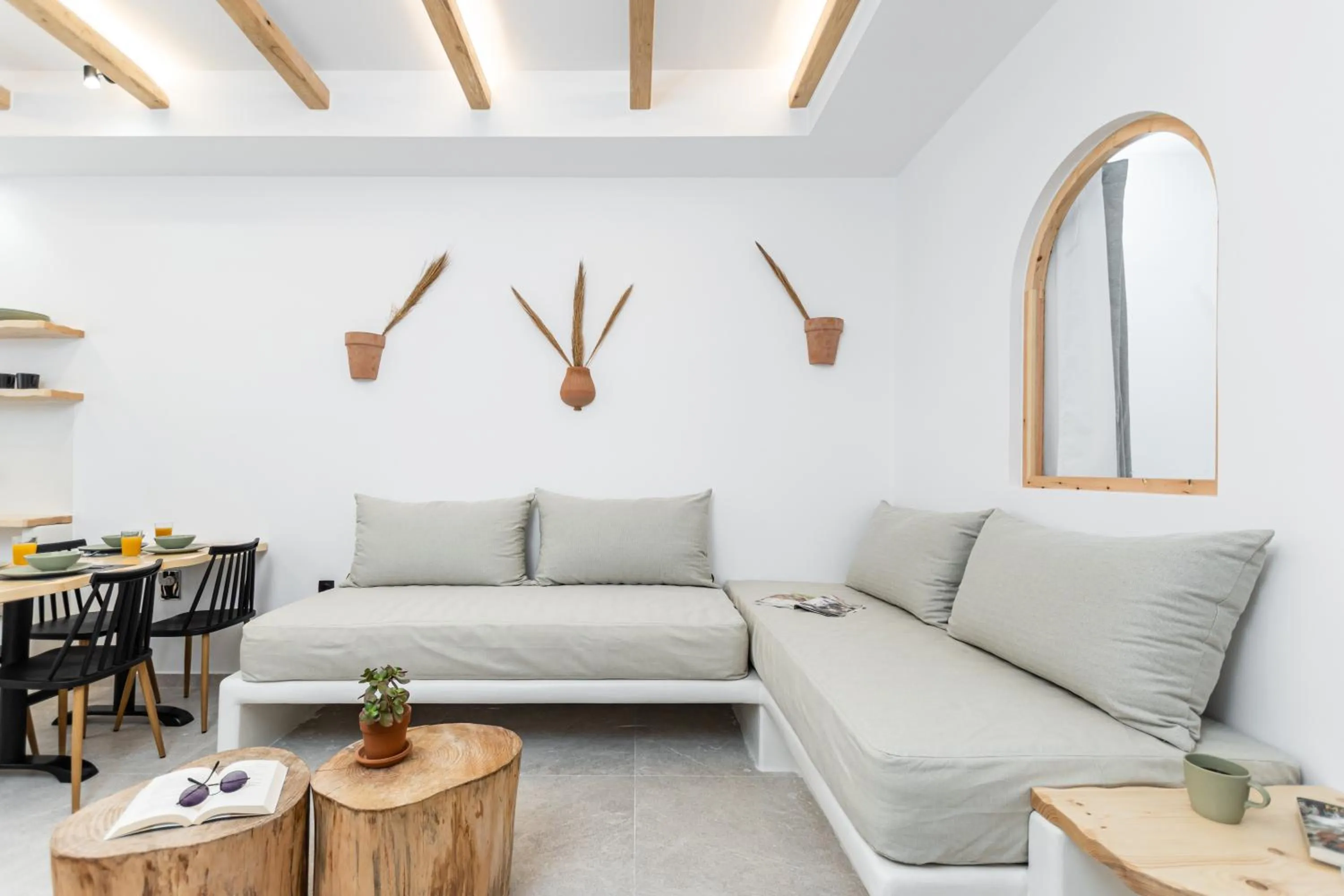 Superior Suite in Adama's Suites Naxos