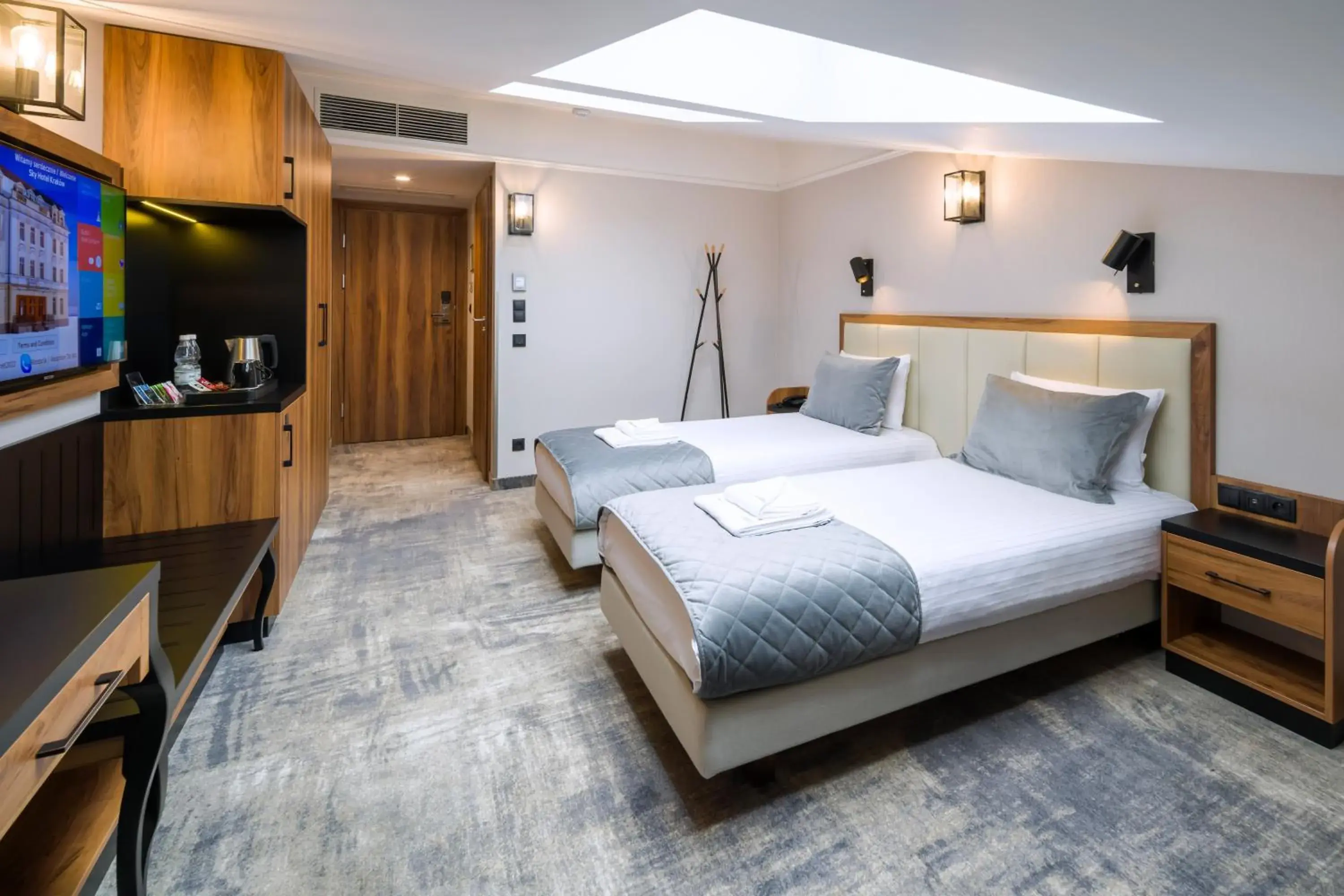 Twin Room - Attic in Sky Hotel Kraków Twin Room - Attic in Sky Hotel Kraków