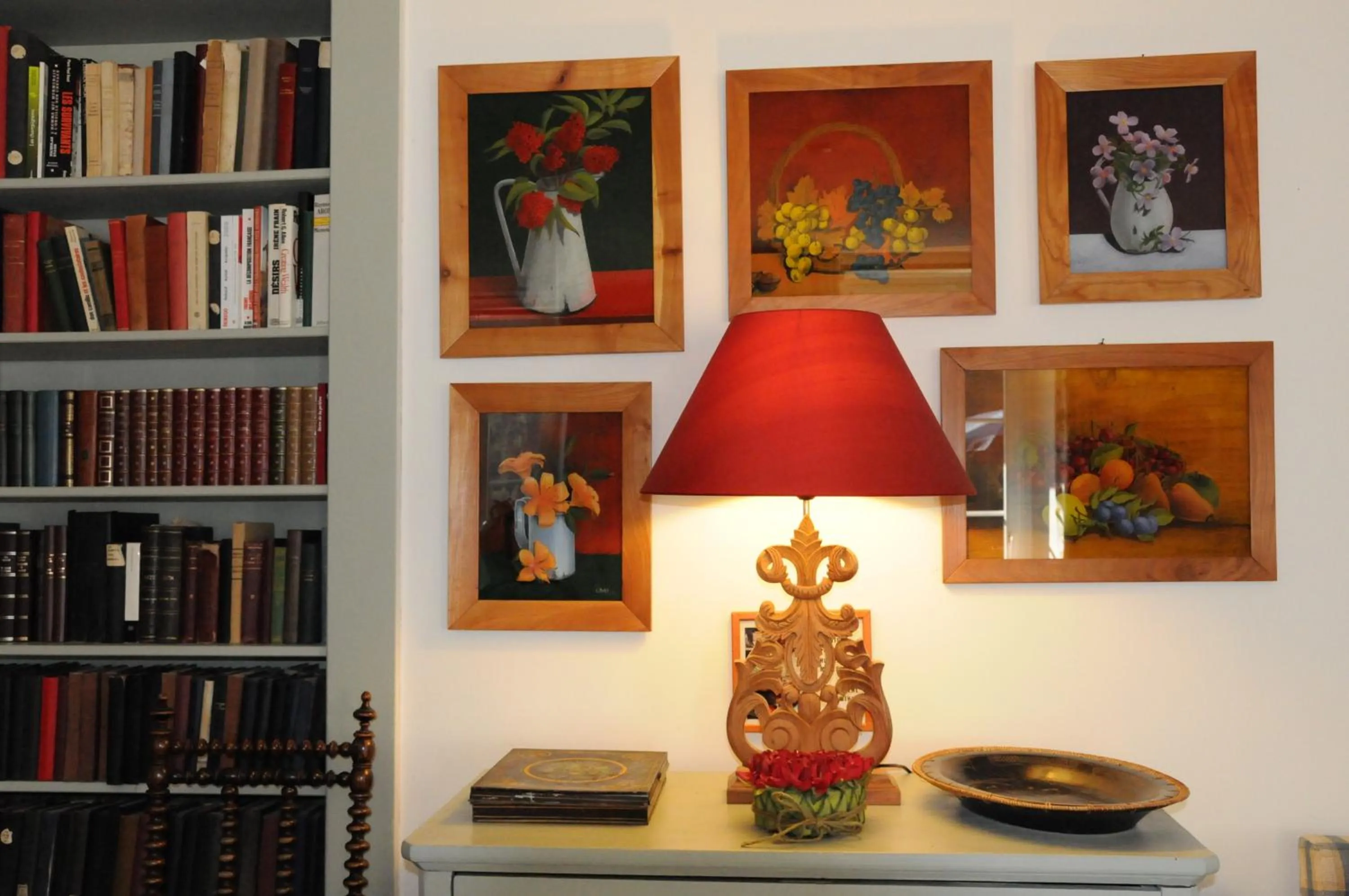 Decorative detail in Historic Hotel du Pillon