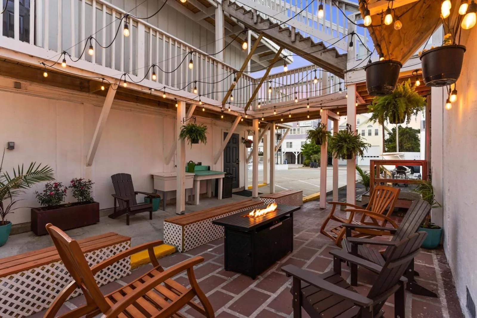 Garden view in Dry Dock Inn