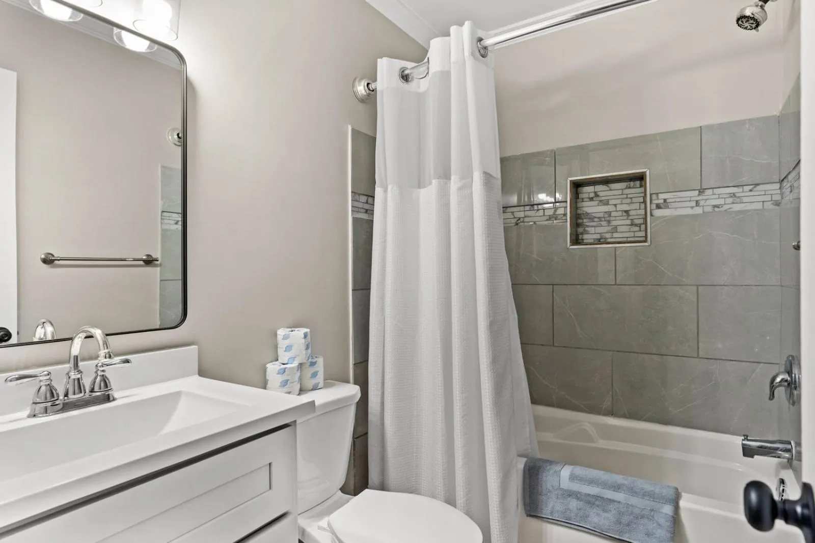 Toilet in Dry Dock Inn