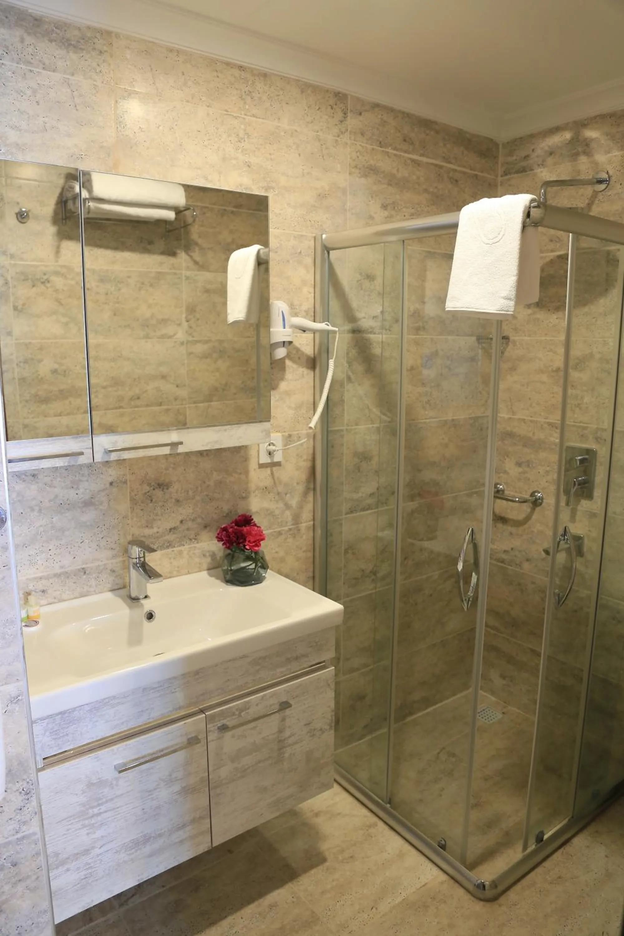 Bathroom in Burçman Hotel Vişne