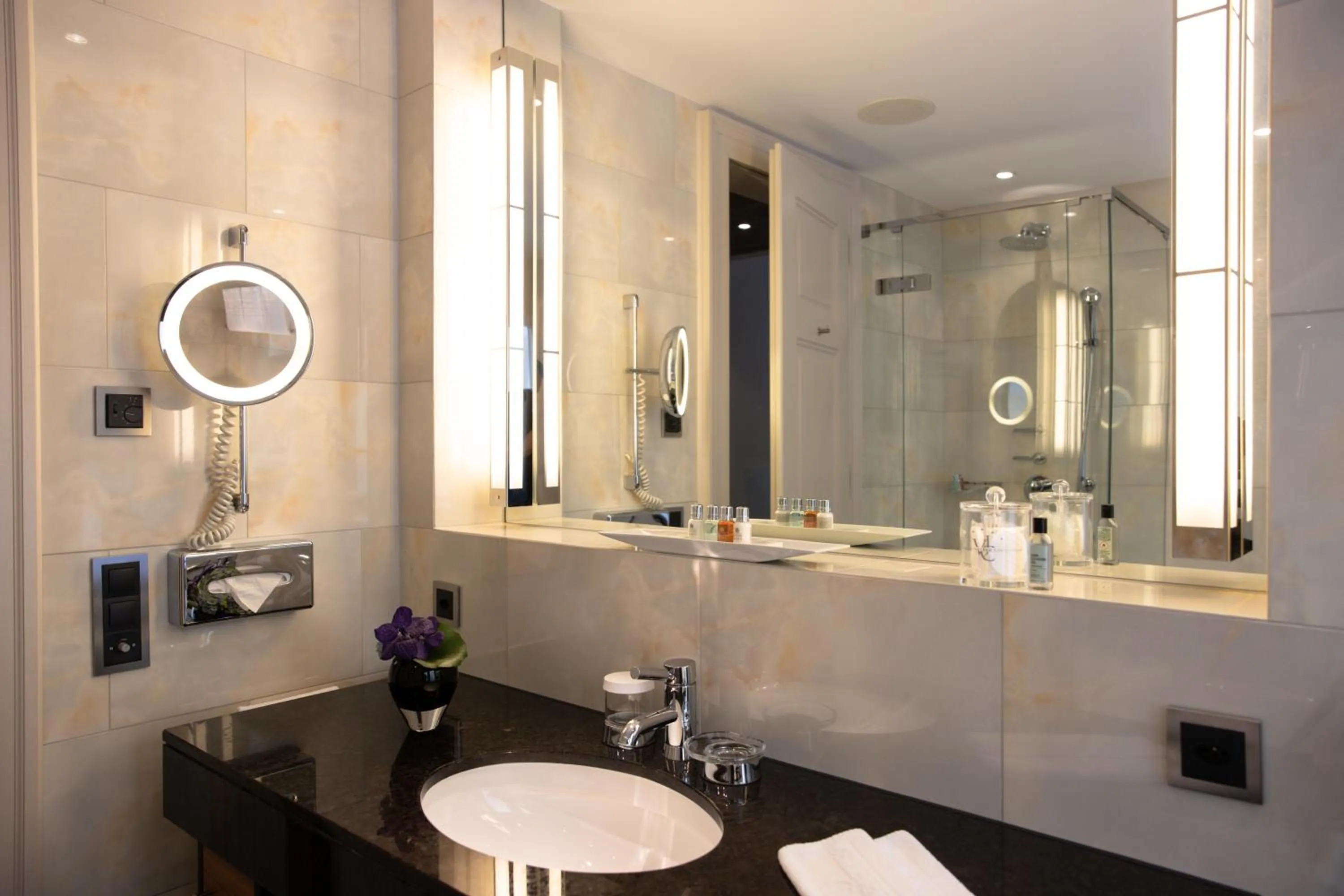 Bathroom in Hotel Bellevue Palace Bern