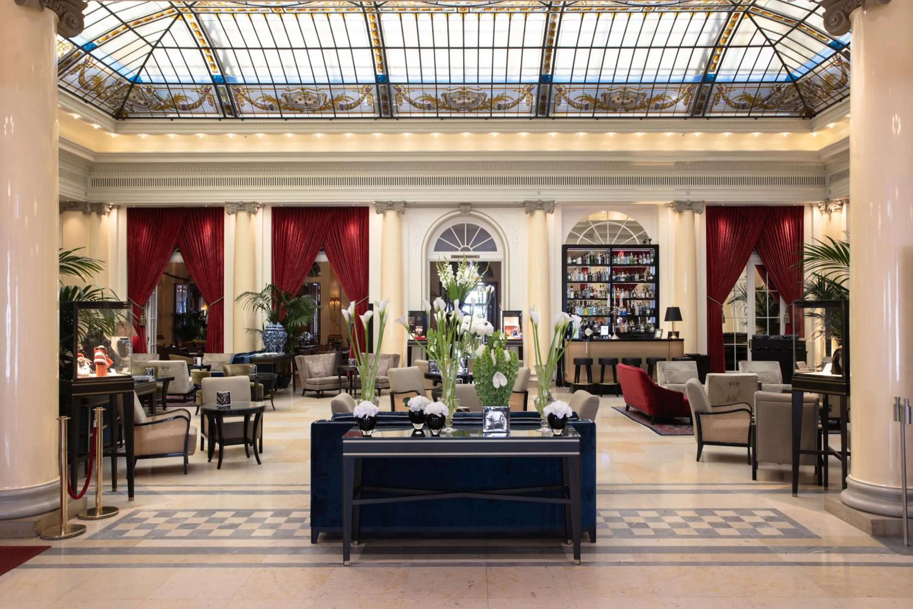 Lobby or reception in Hotel Bellevue Palace Bern
