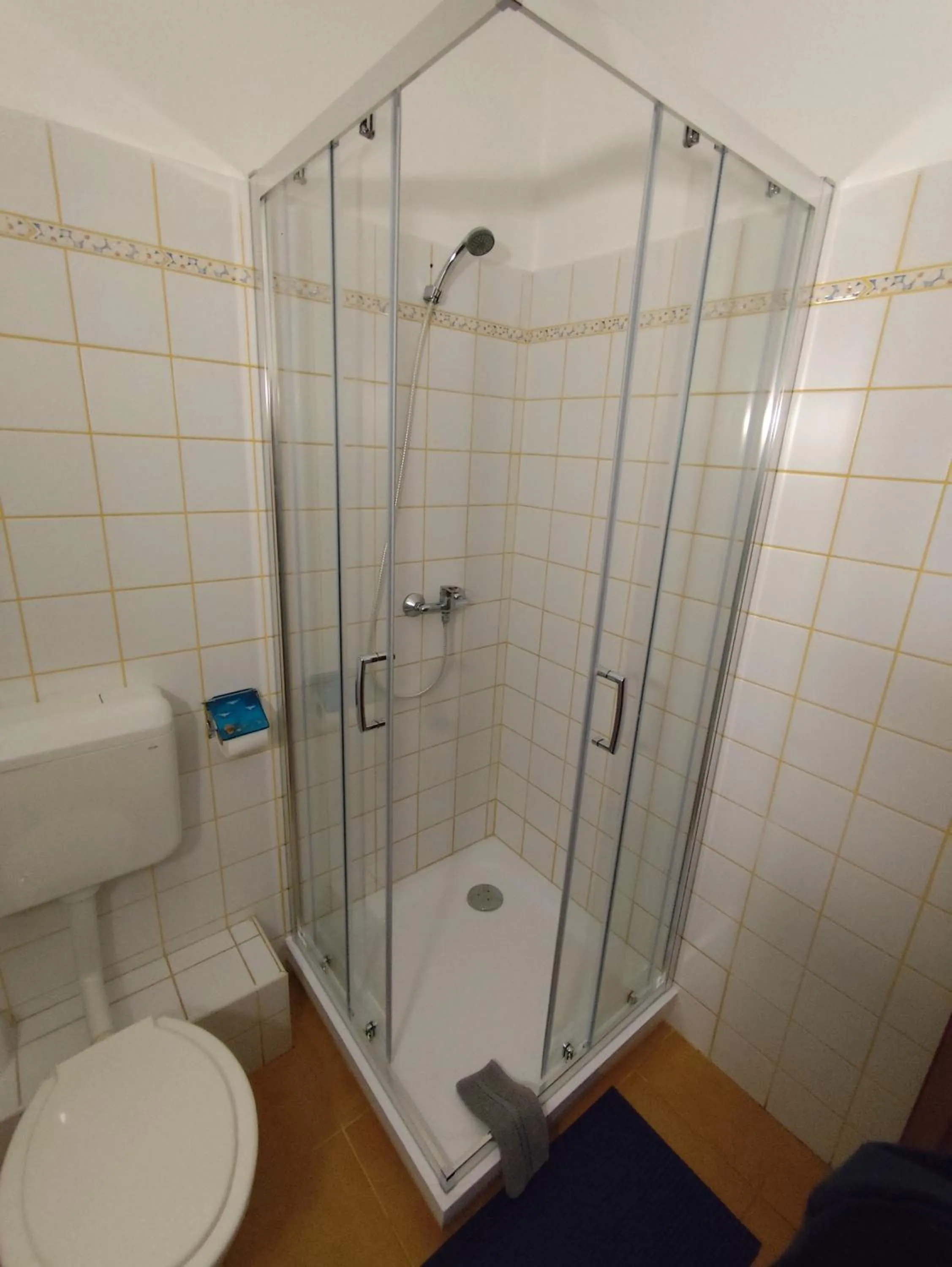 Shower in Szent Kristóf Apartmanhotel