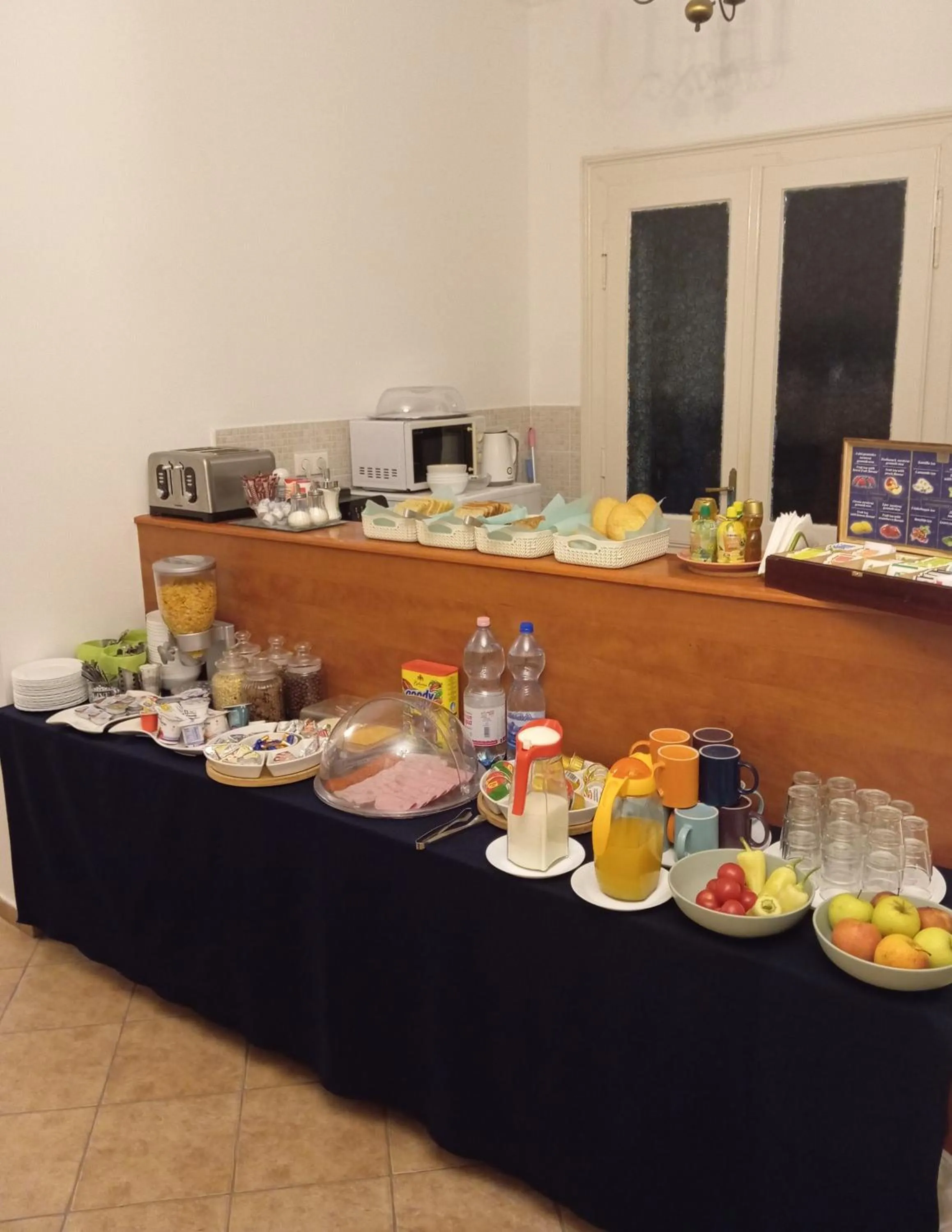 Restaurant/places to eat in Szent Kristóf Apartmanhotel