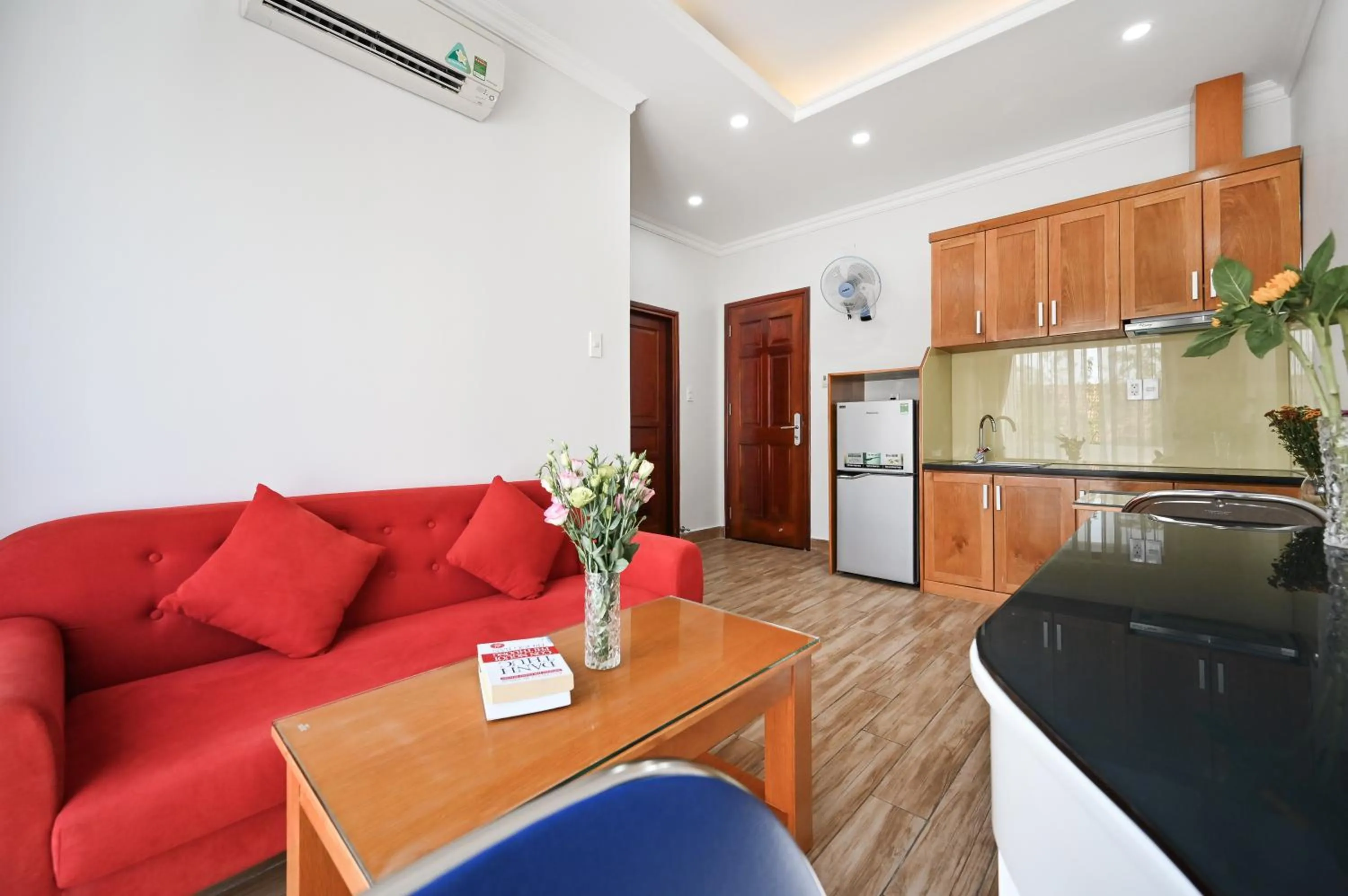 Kitchen or kitchenette in Genie Hotel & Serviced Apartments