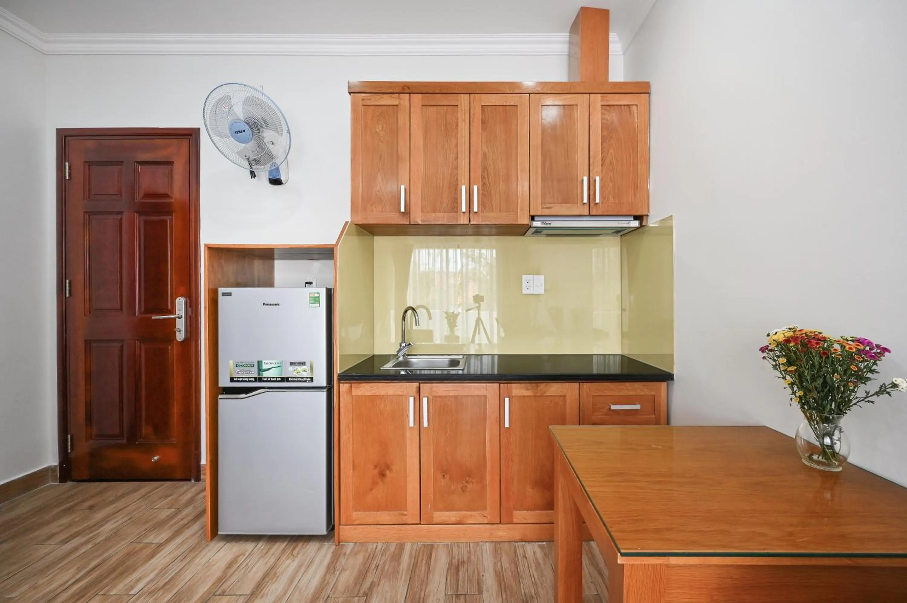 Kitchen or kitchenette in Genie Hotel & Serviced Apartments