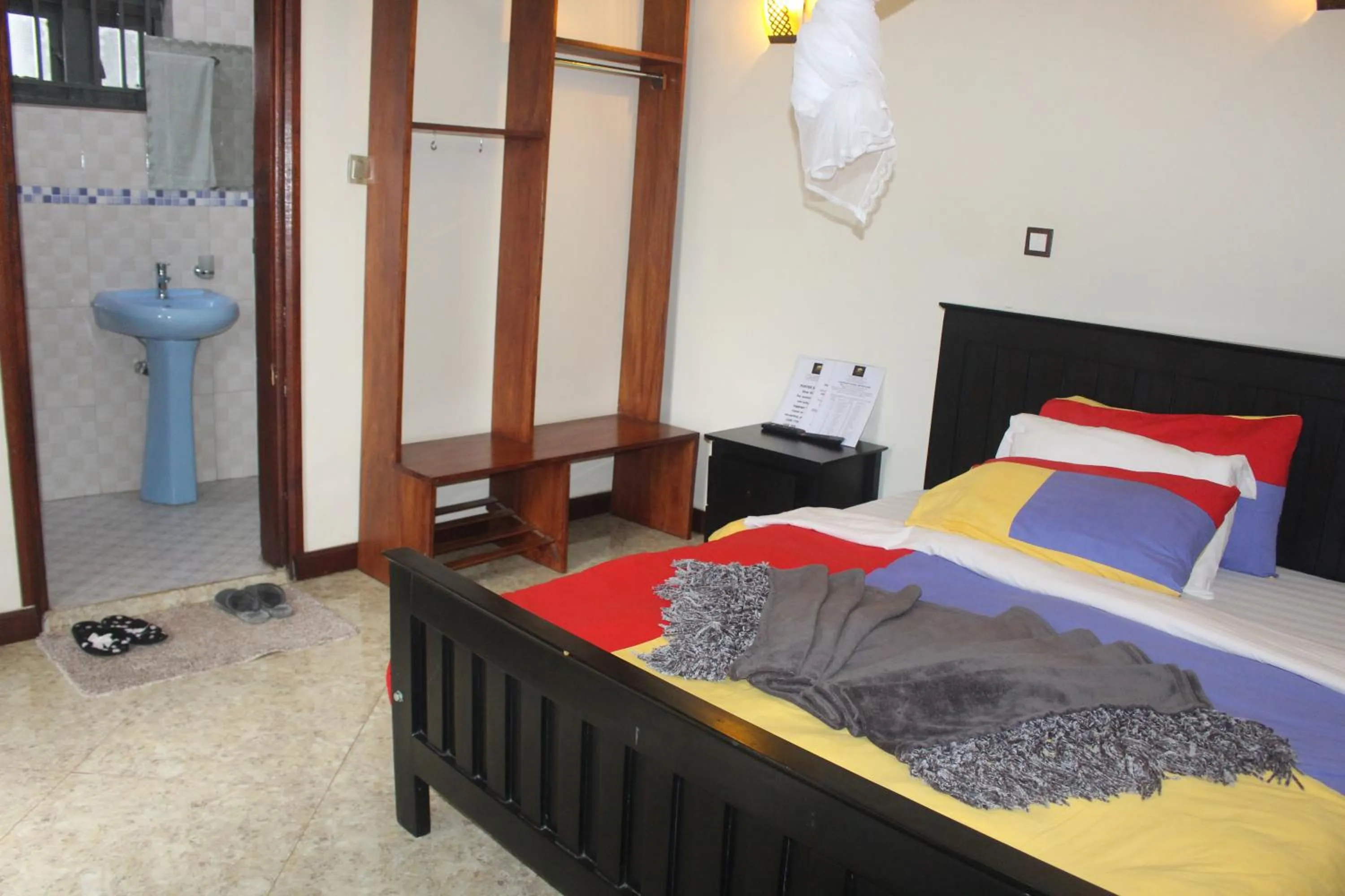 Bed in Montane Safaris Hotel