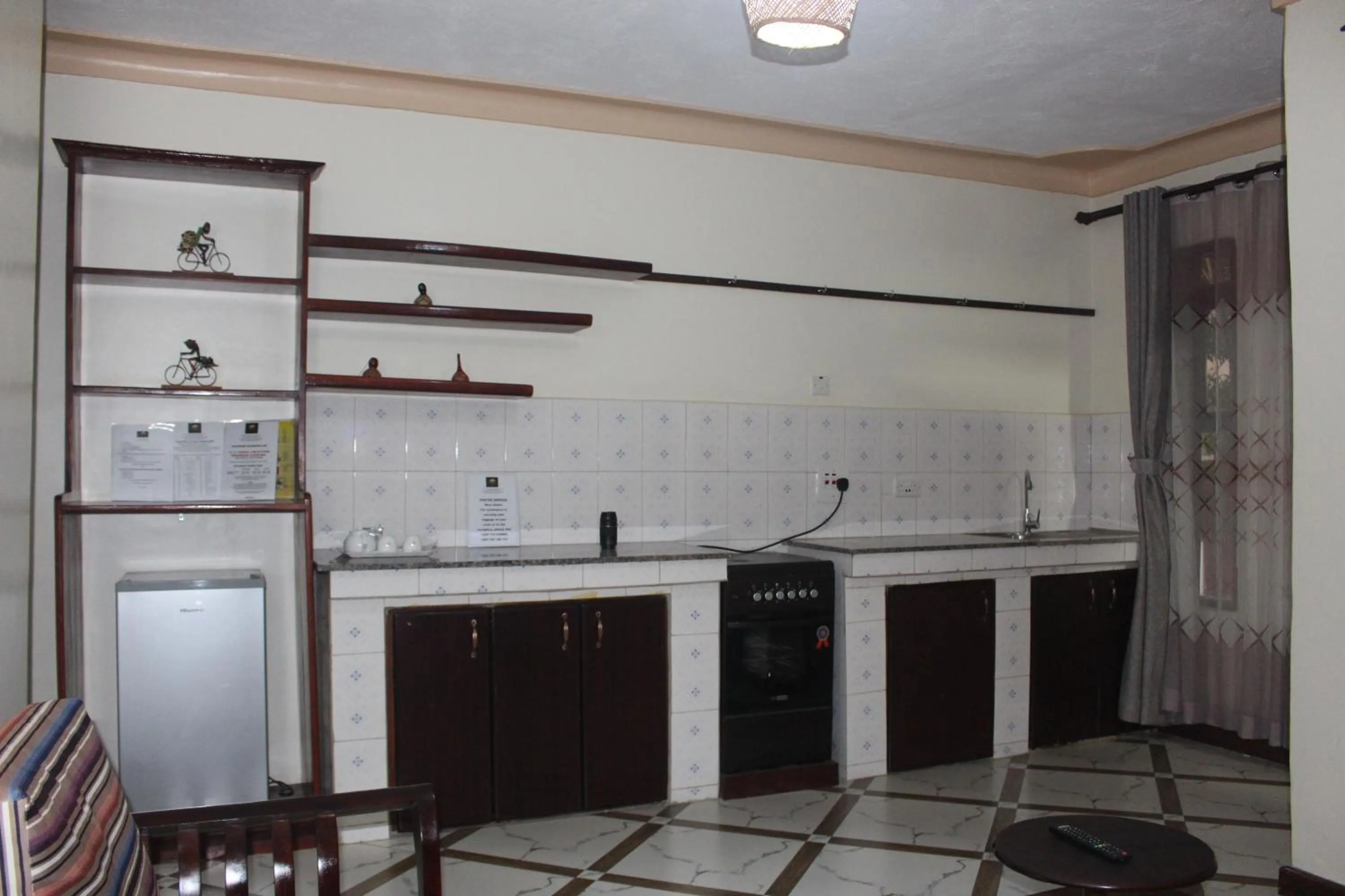 Kitchen or kitchenette in Montane Safaris Hotel