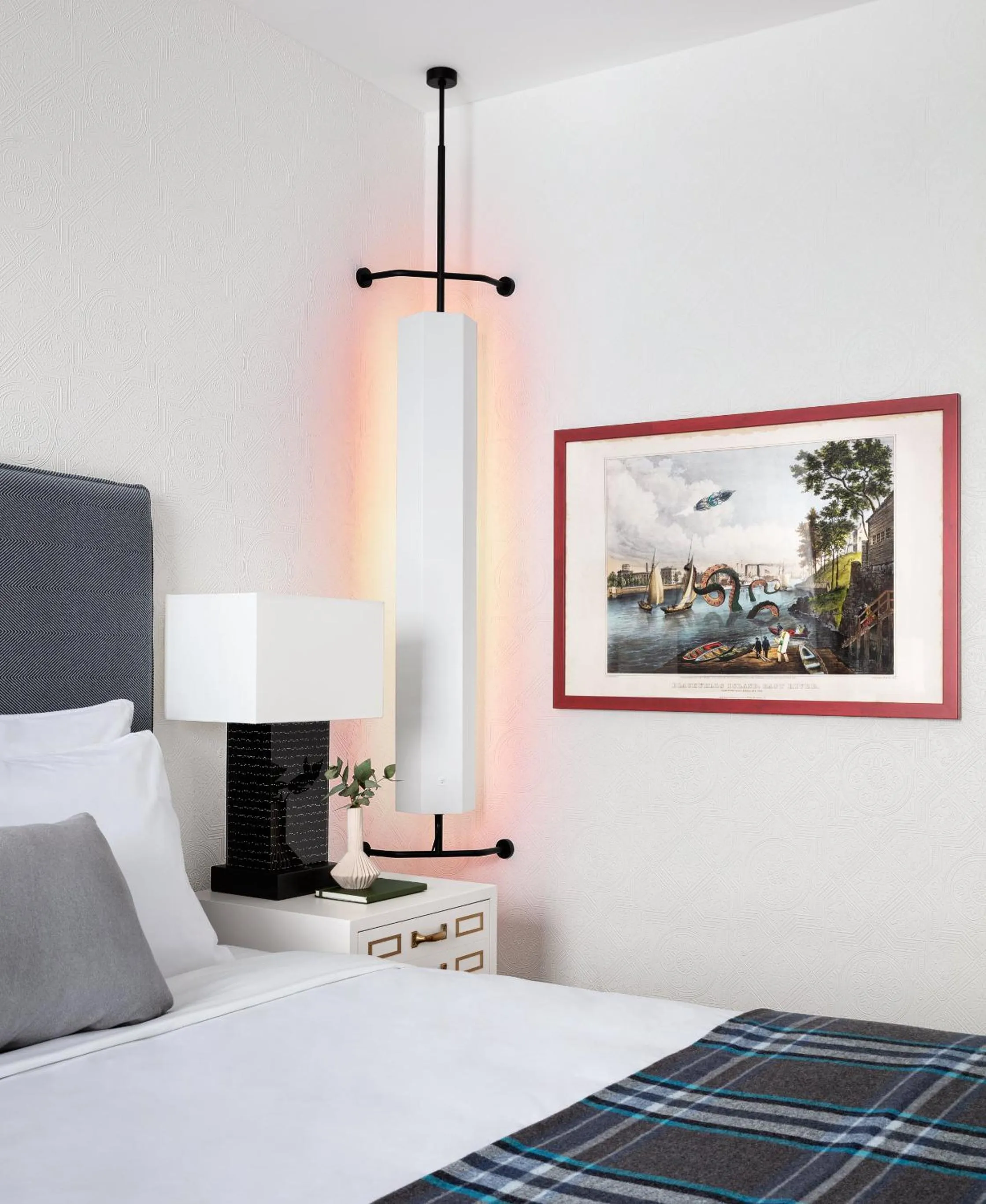 Bedroom in Graduate by Hilton New York