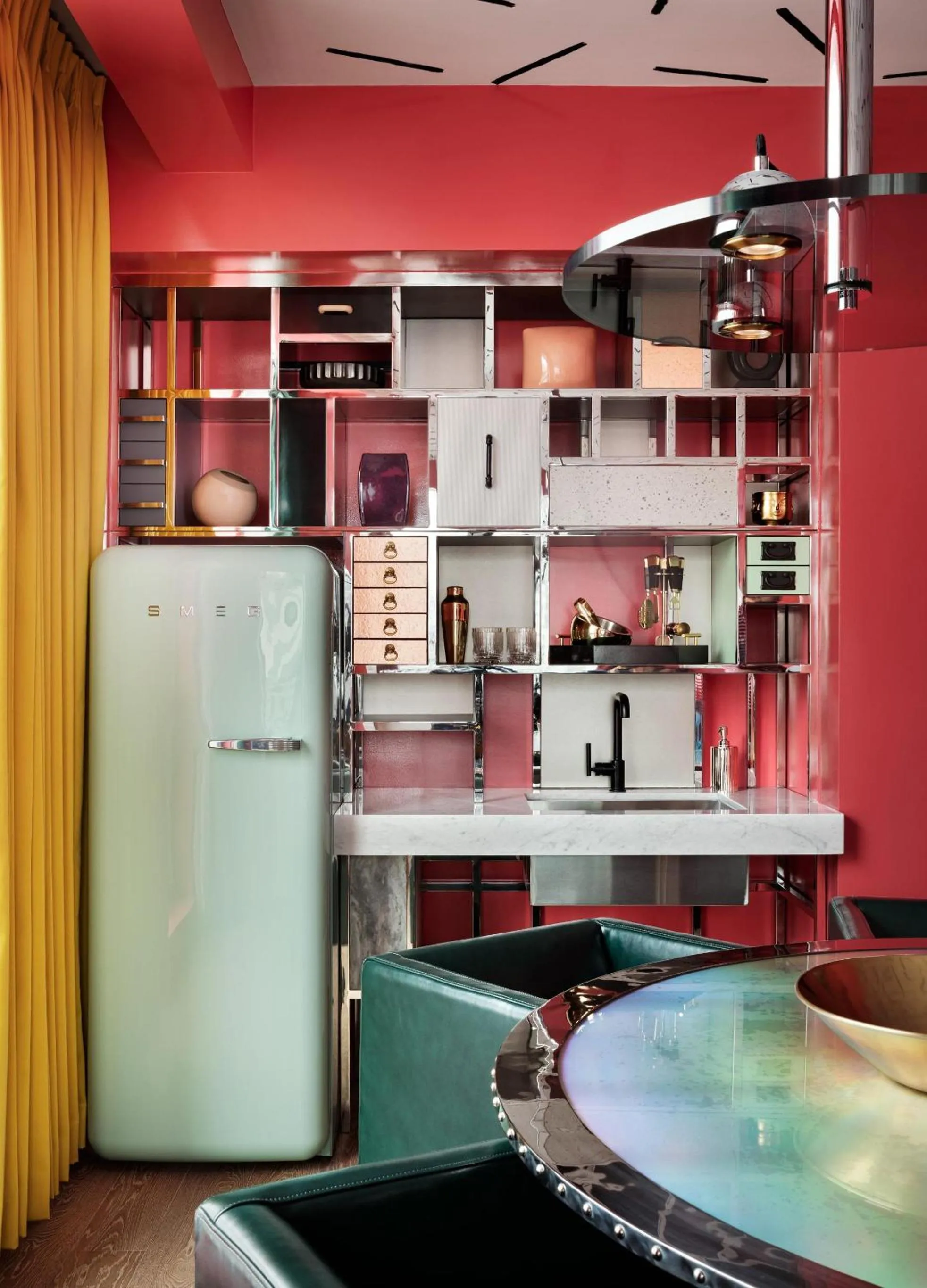 Kitchen or kitchenette in Graduate by Hilton New York