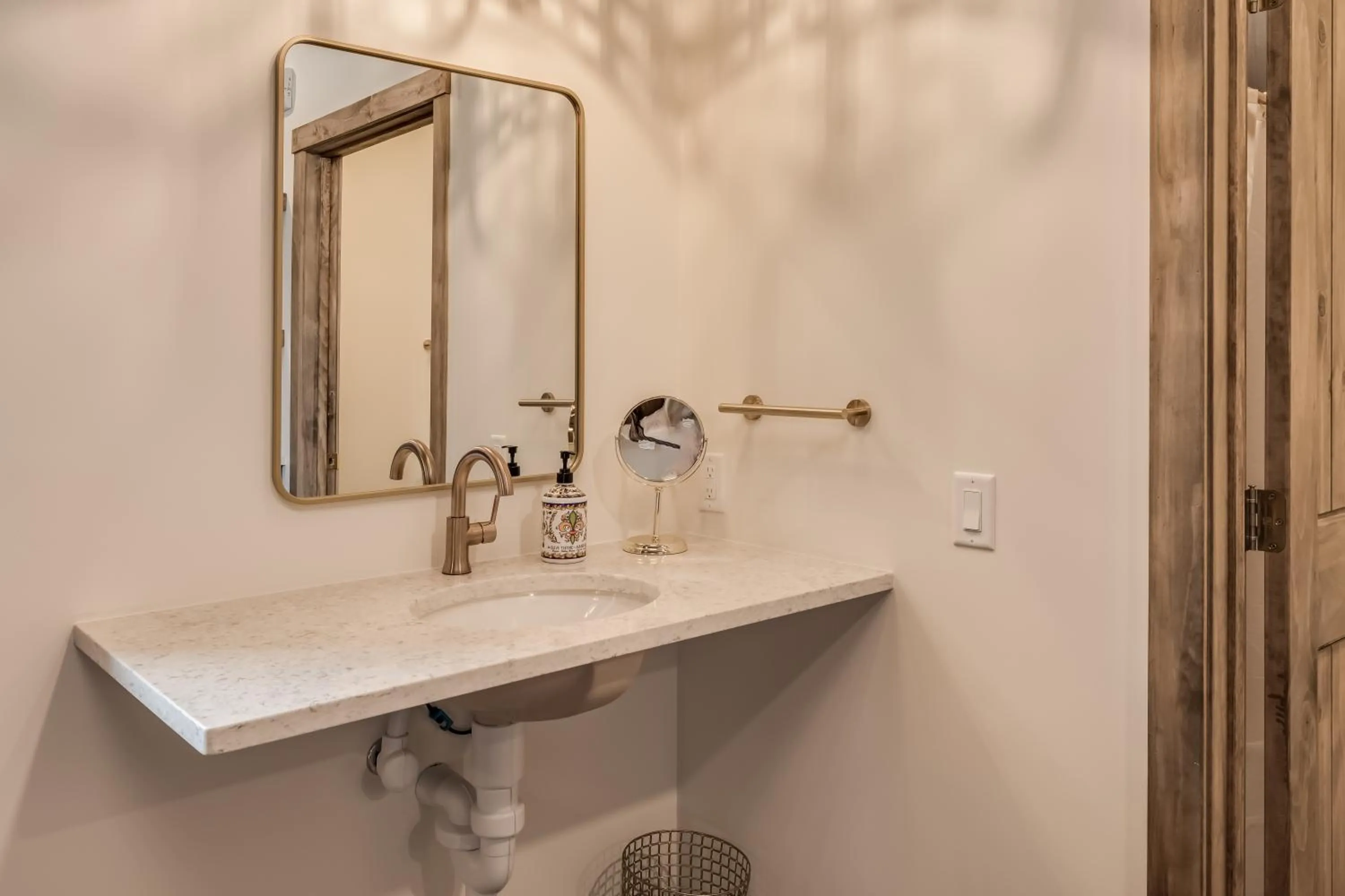 Bathroom in The Port of Prescott Boutique Hotel