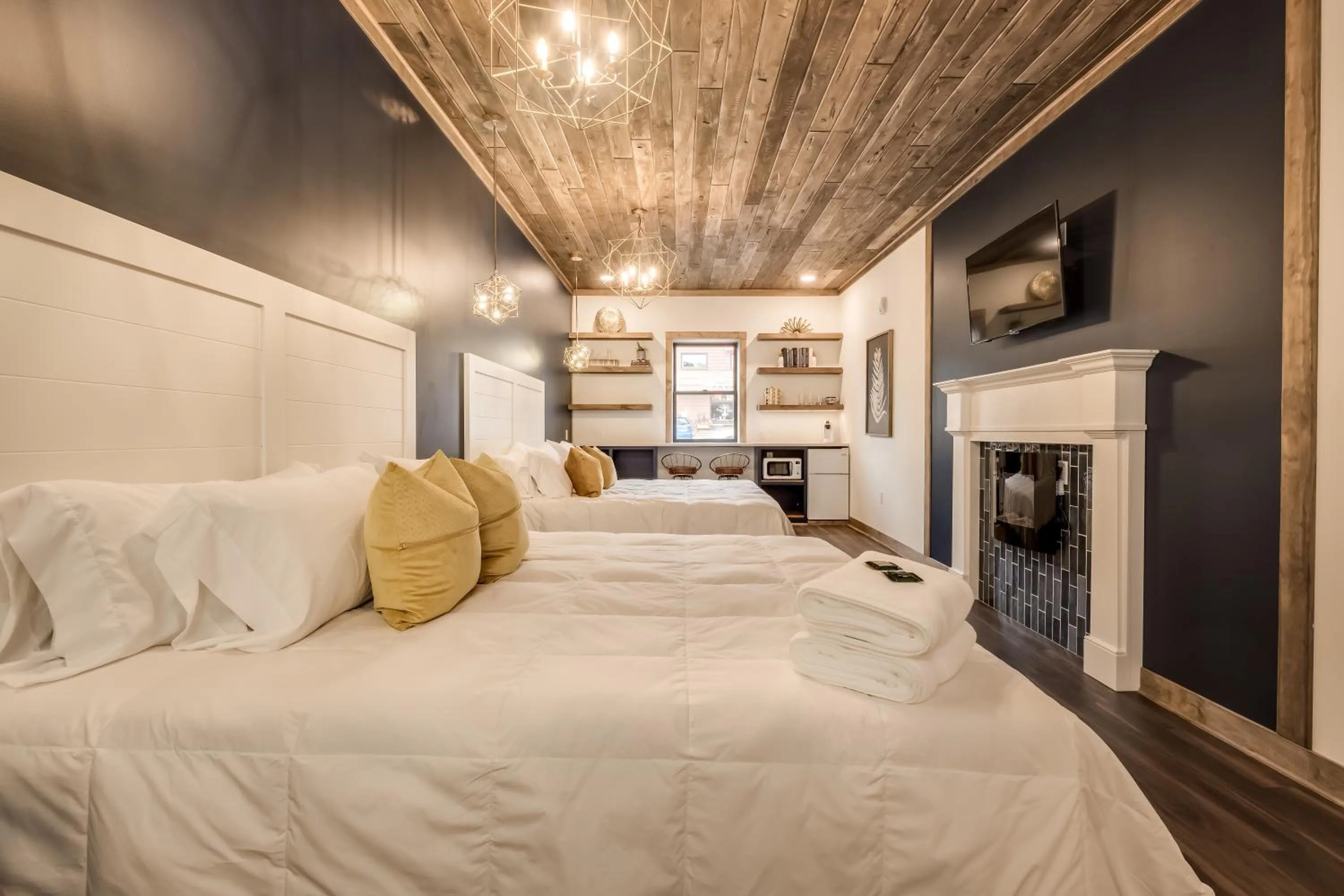 Bed in The Port of Prescott Boutique Hotel