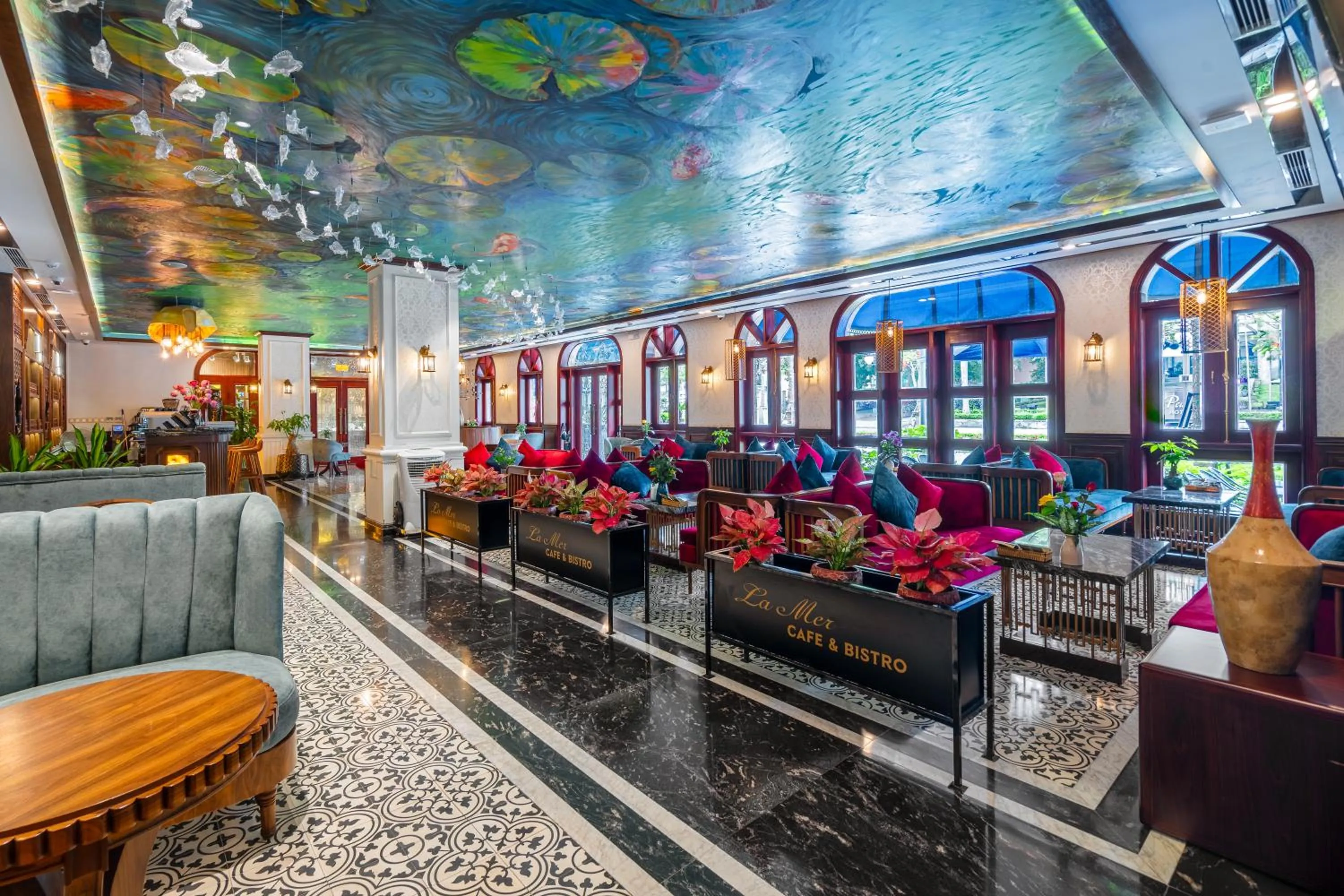 Lounge or bar in Grand Fleuve Boutique