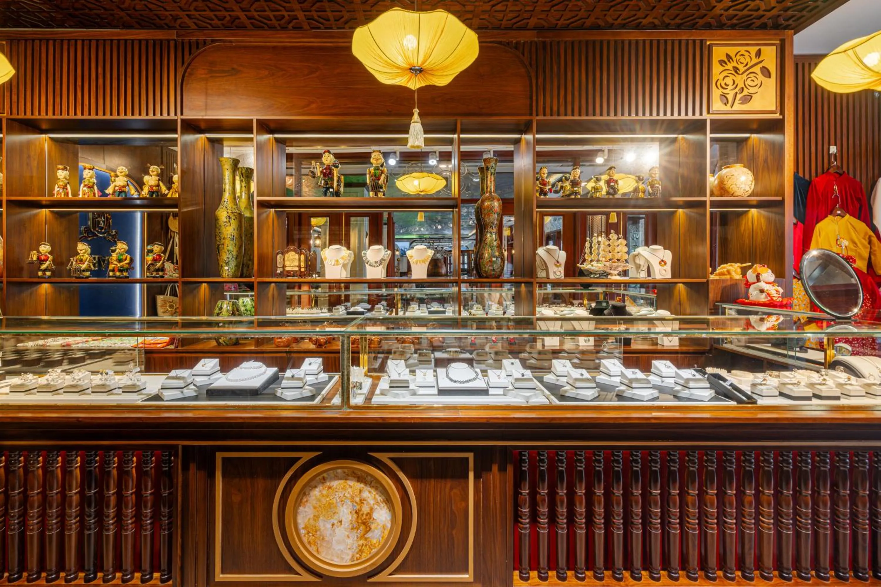 Shopping Area in Grand Fleuve Boutique