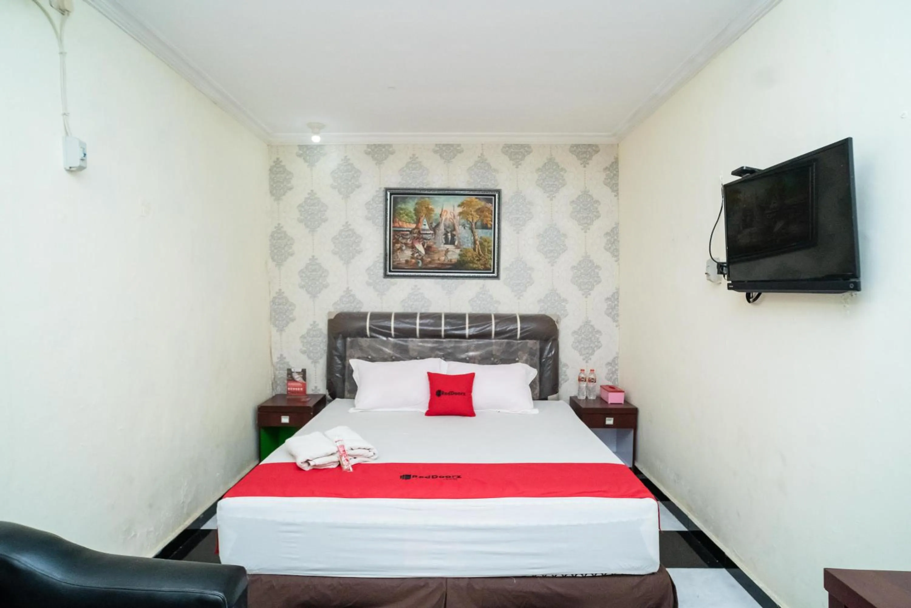 Bedroom, Bed in RedDoorz near Uniska Banjarmasin