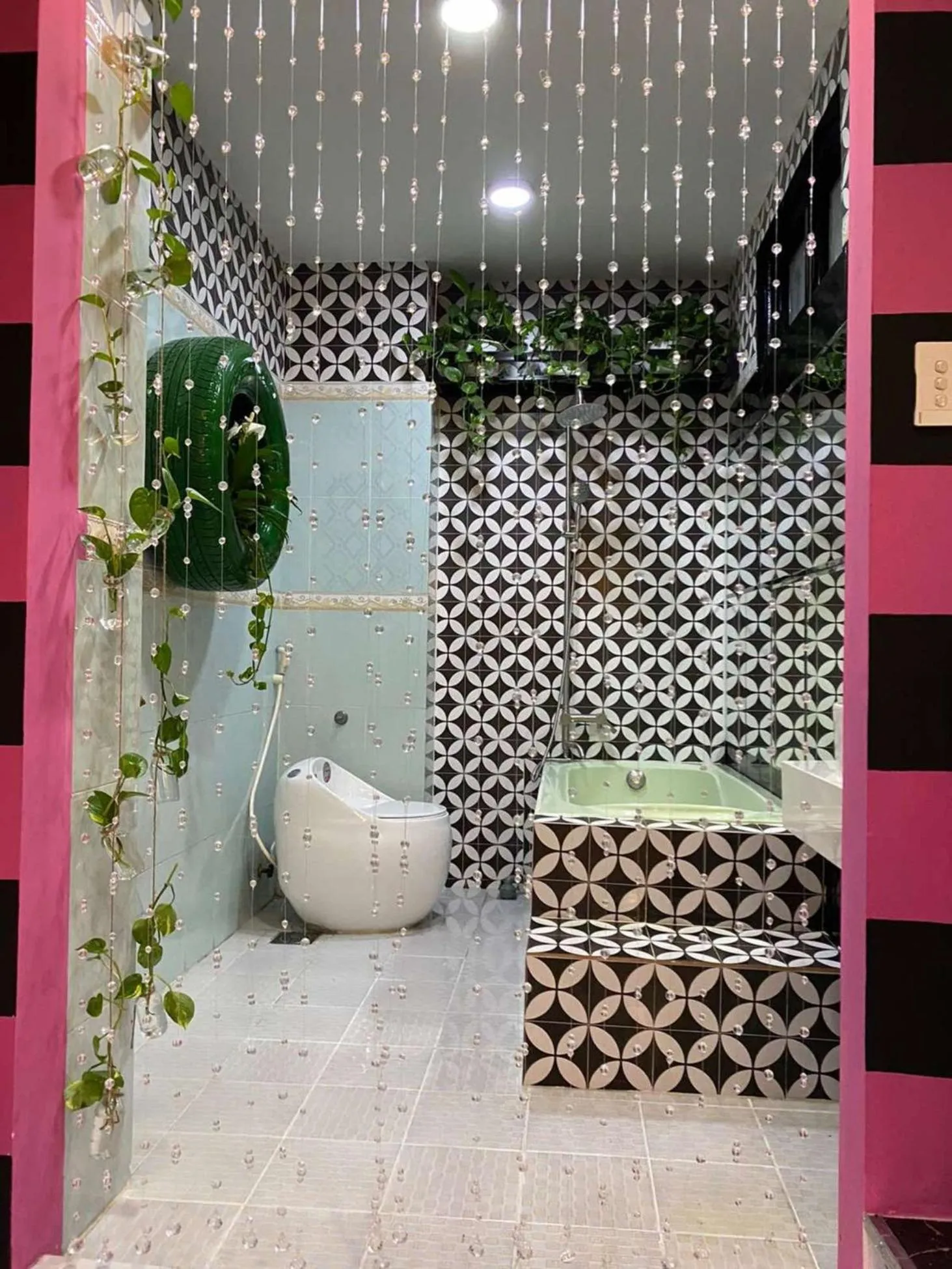 Bathroom in Quynh Huong Hotel