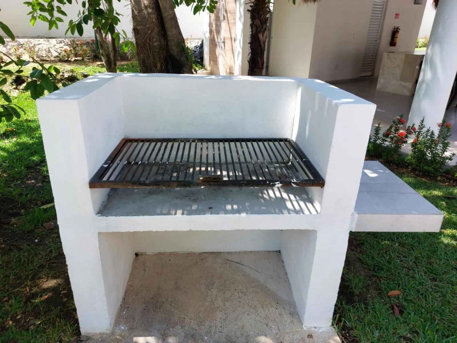 BBQ facilities in Beautiful Apartment HOEStel Punta Estrella!