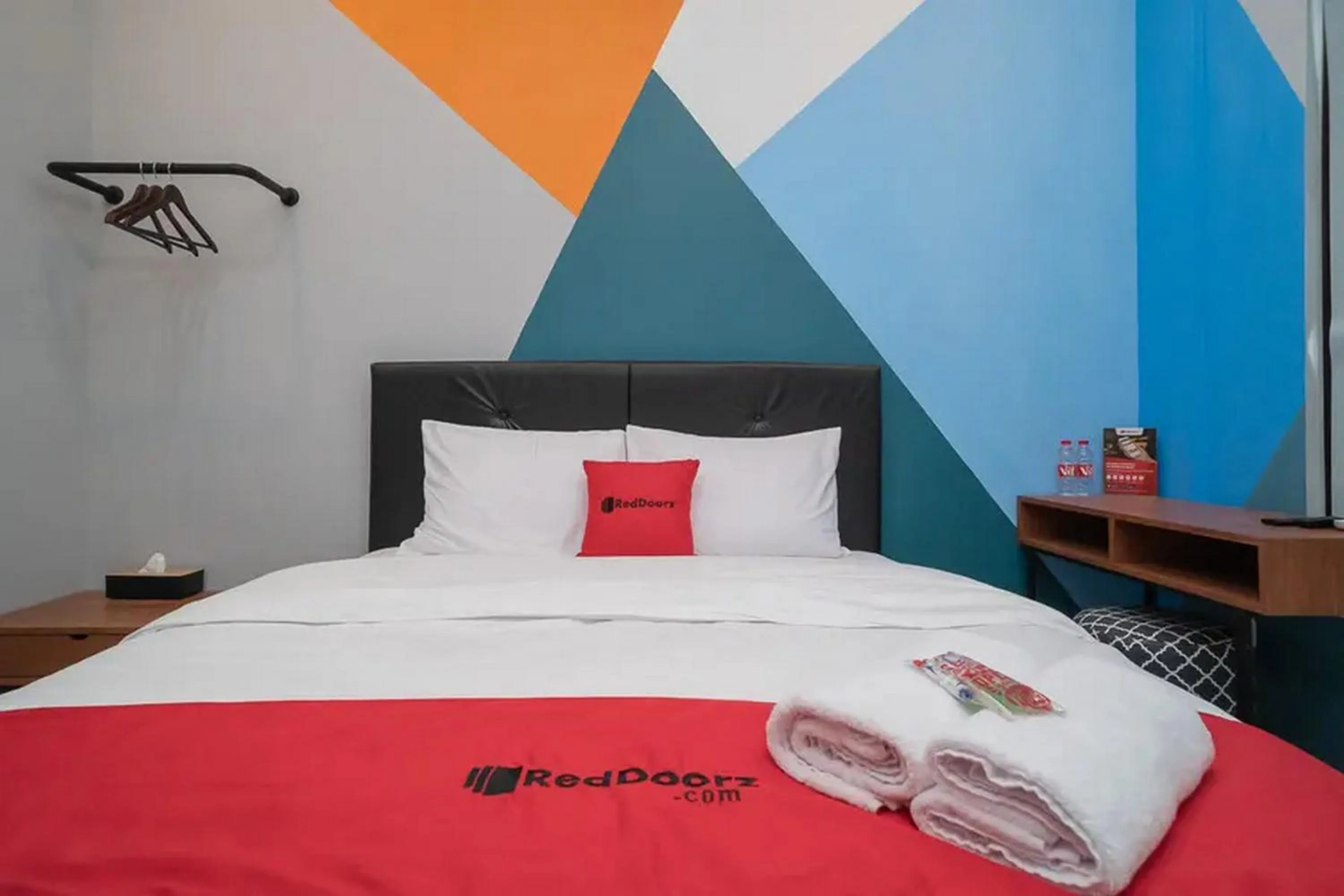 Bed in RedDoorz near Sindu Kusuma Edupark 3