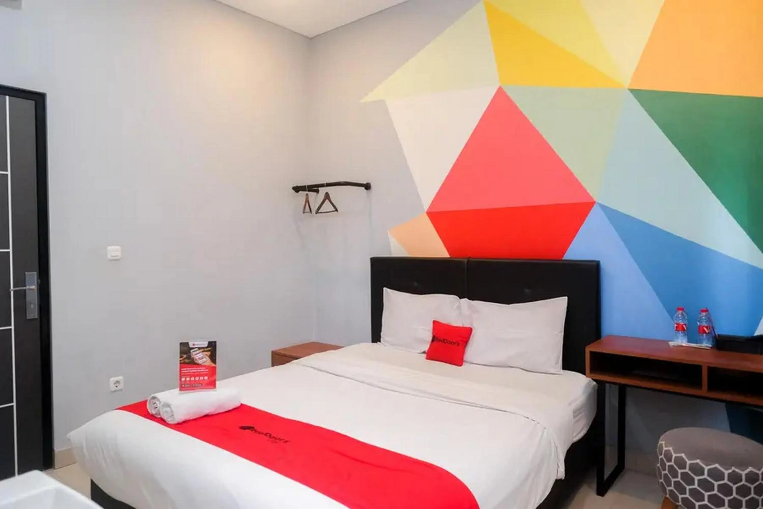 Bed in RedDoorz near Sindu Kusuma Edupark 3