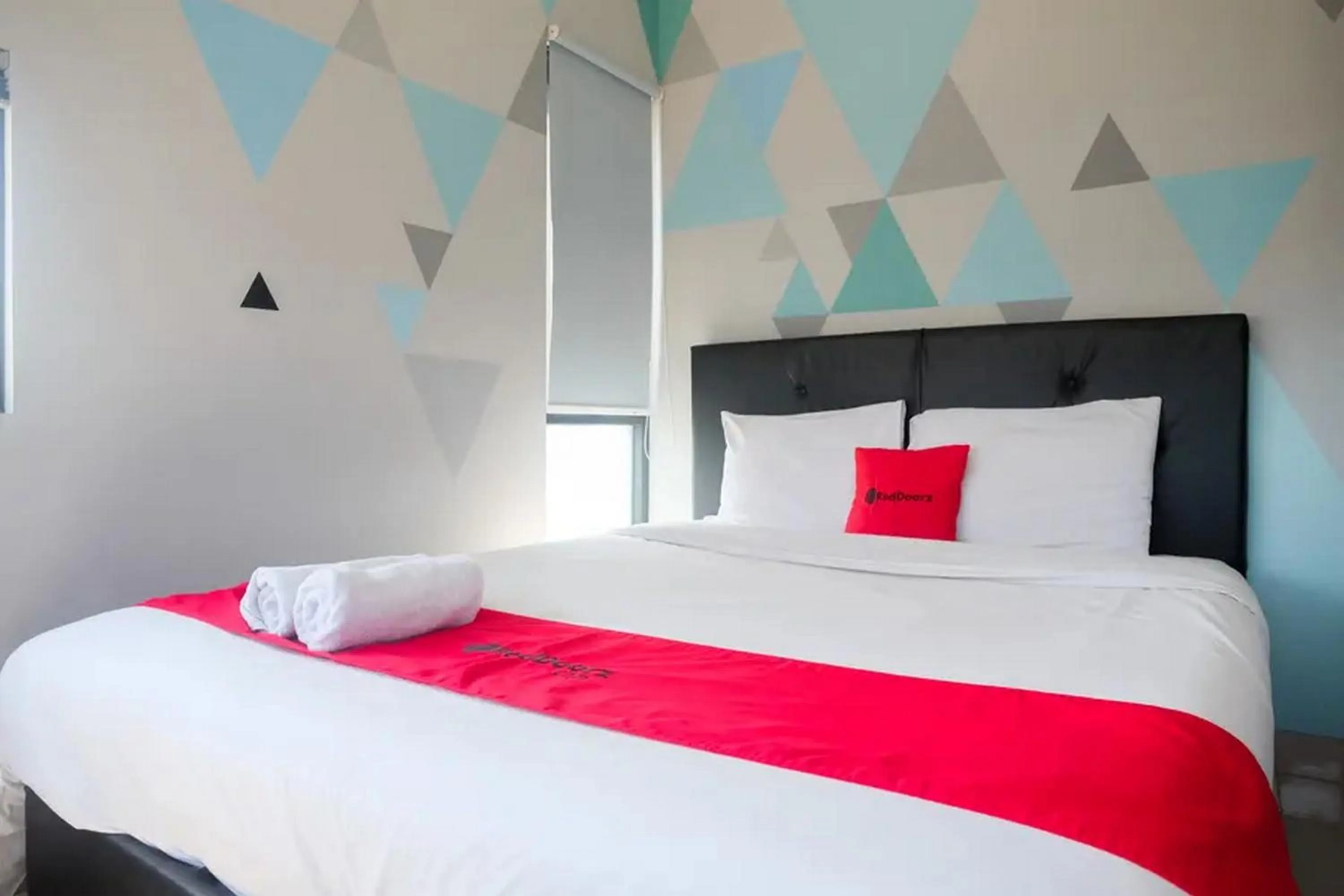 Bed in RedDoorz near Sindu Kusuma Edupark 3