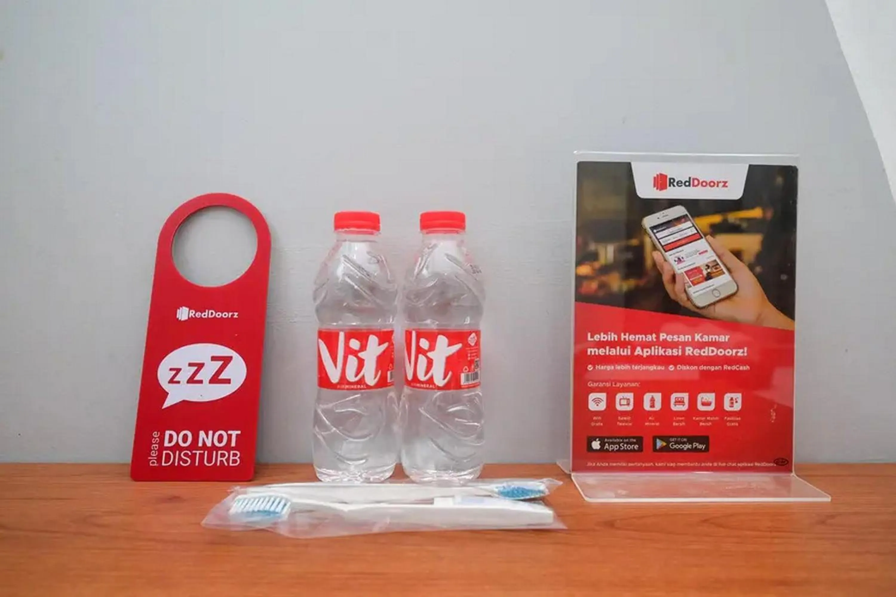 Drinks in RedDoorz near Sindu Kusuma Edupark 3