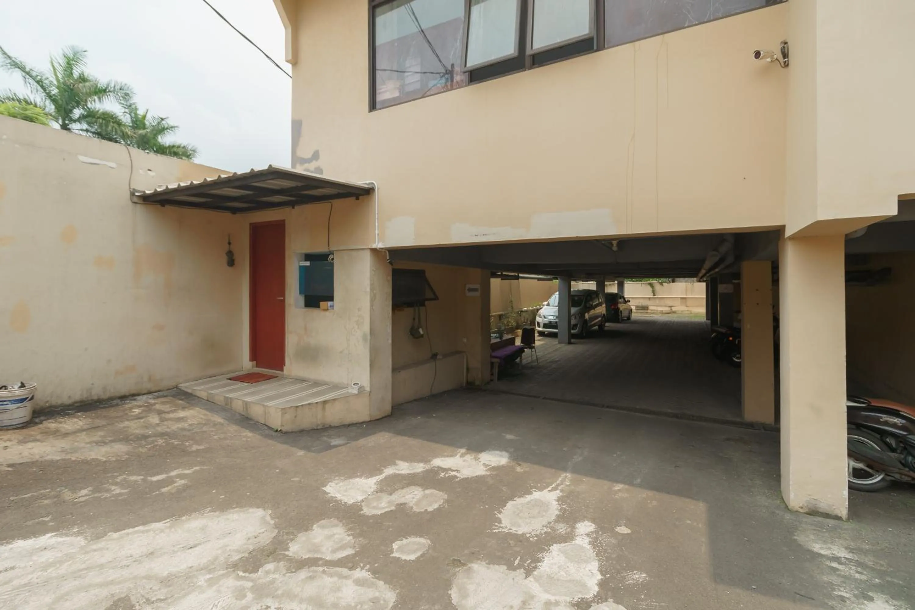 Property building in KoolKost Syariah near Kampus Utama Universitas Budi Luhur