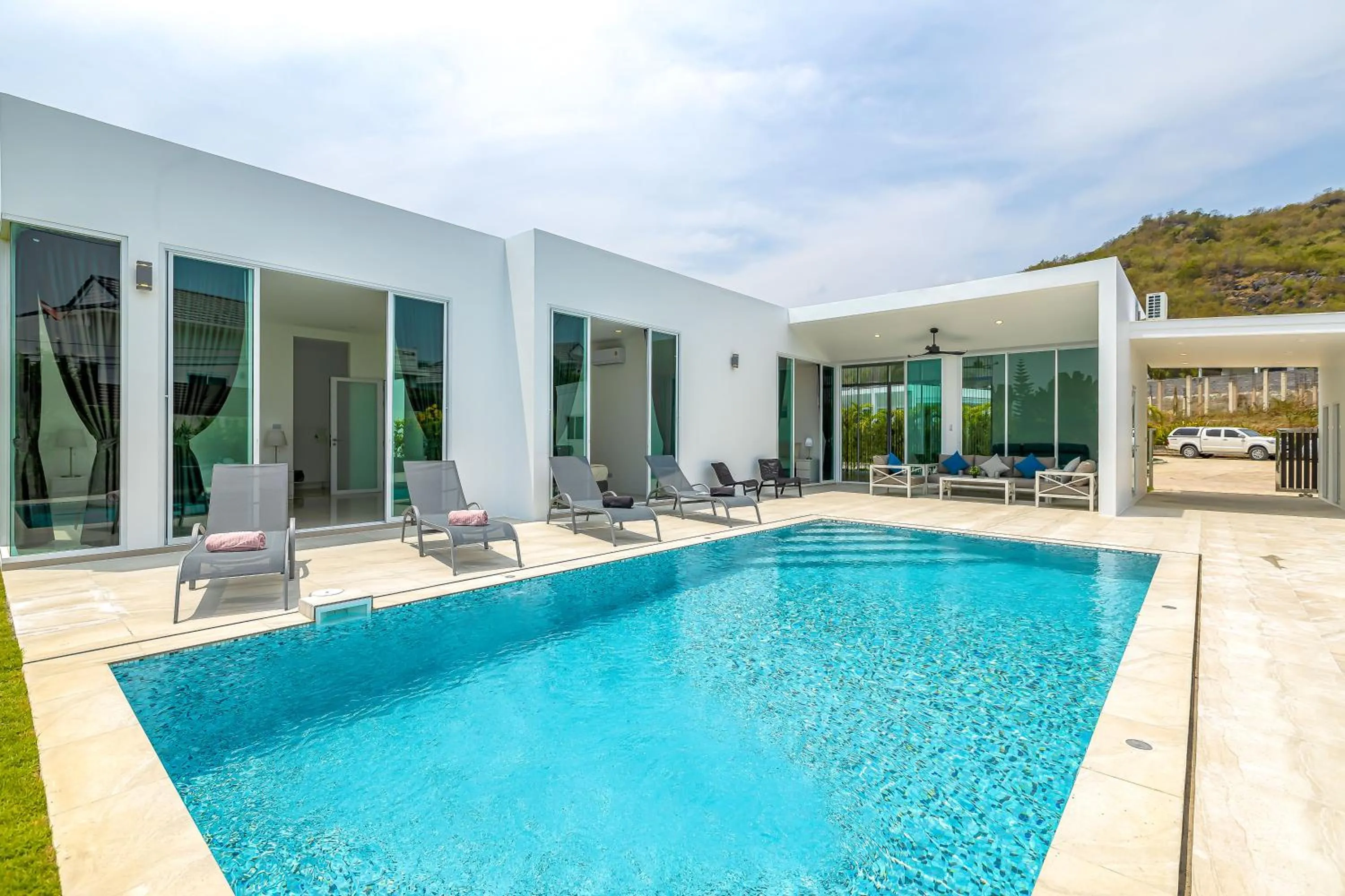 Swimming pool in Modern 3 Bedroom Private Pool Villa KH-A1