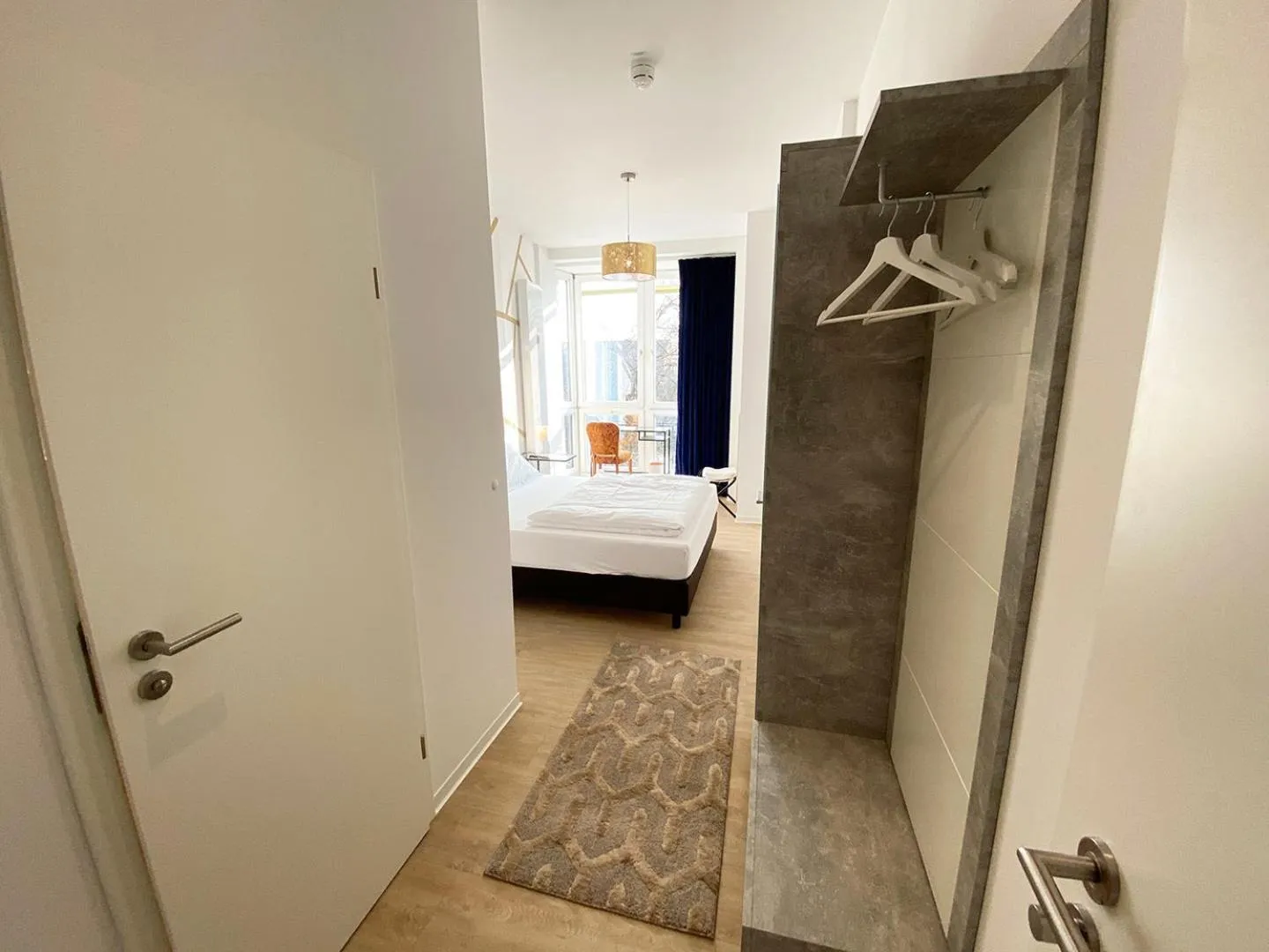 Photo of the whole room, Bed in Kangarooms - Schlachte Weserpromenade