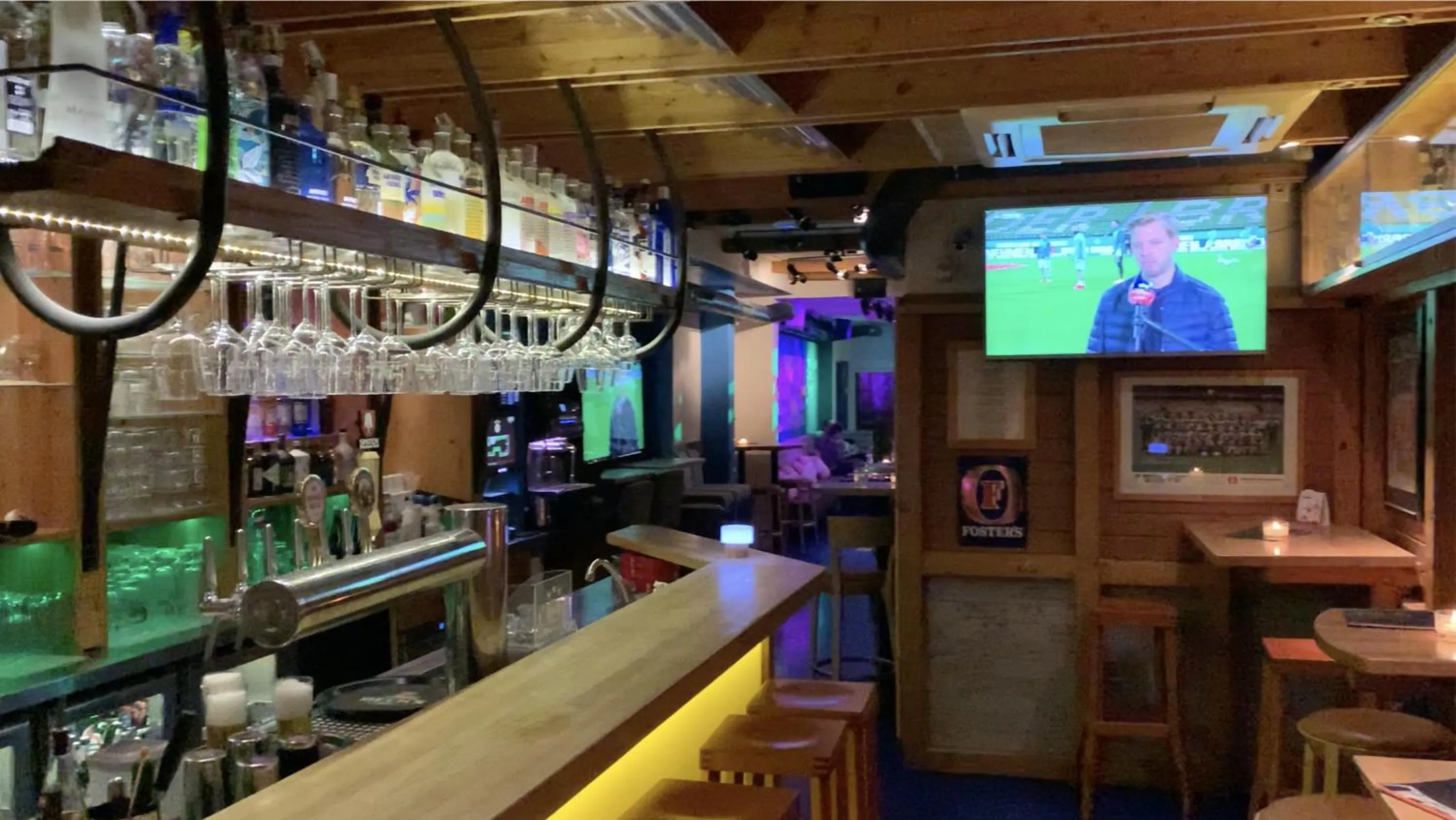 Restaurant/places to eat in Kangarooms - Schlachte Weserpromenade