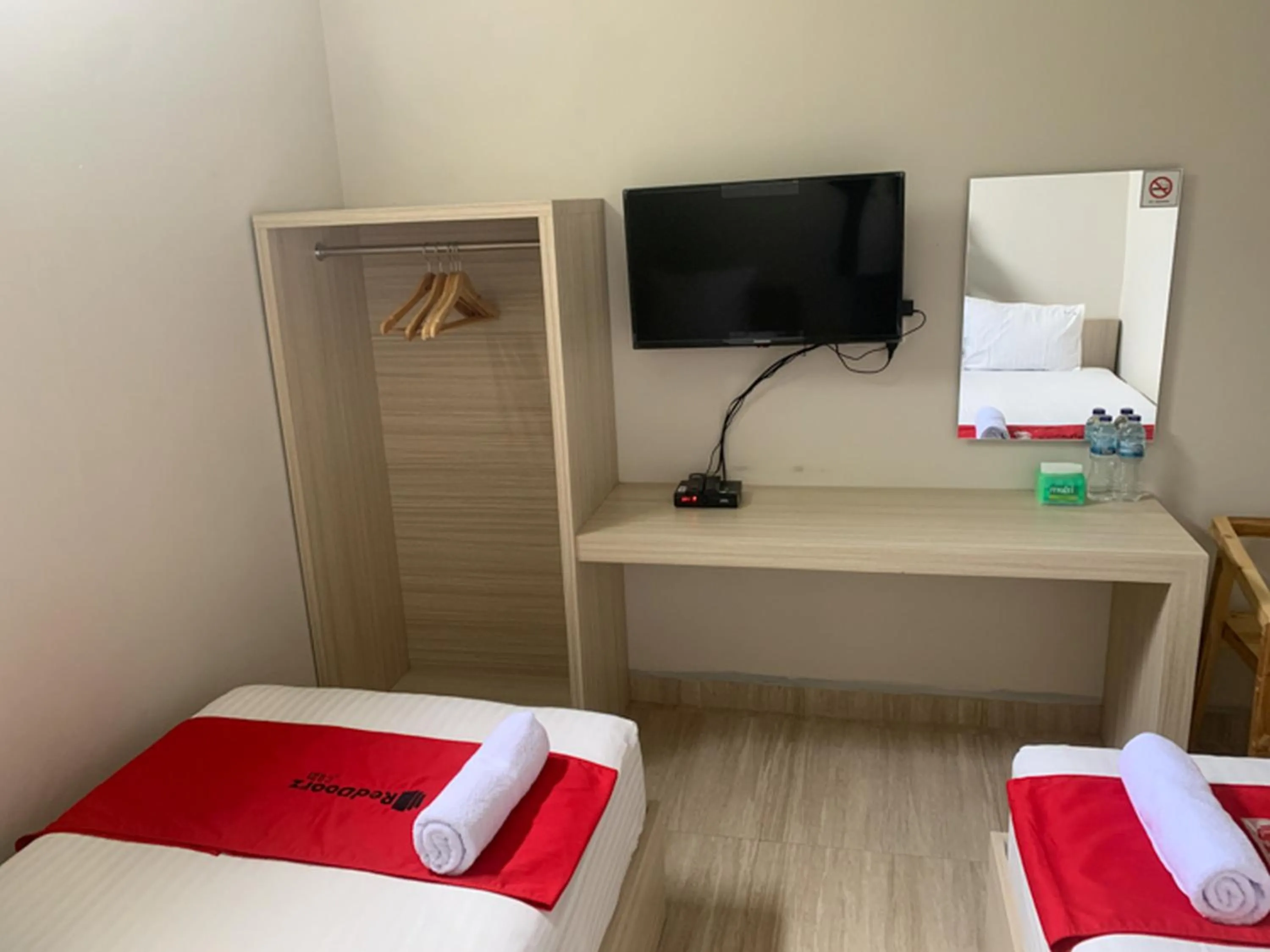 Bed in RedDoorz near Alun Alun Purbalingga