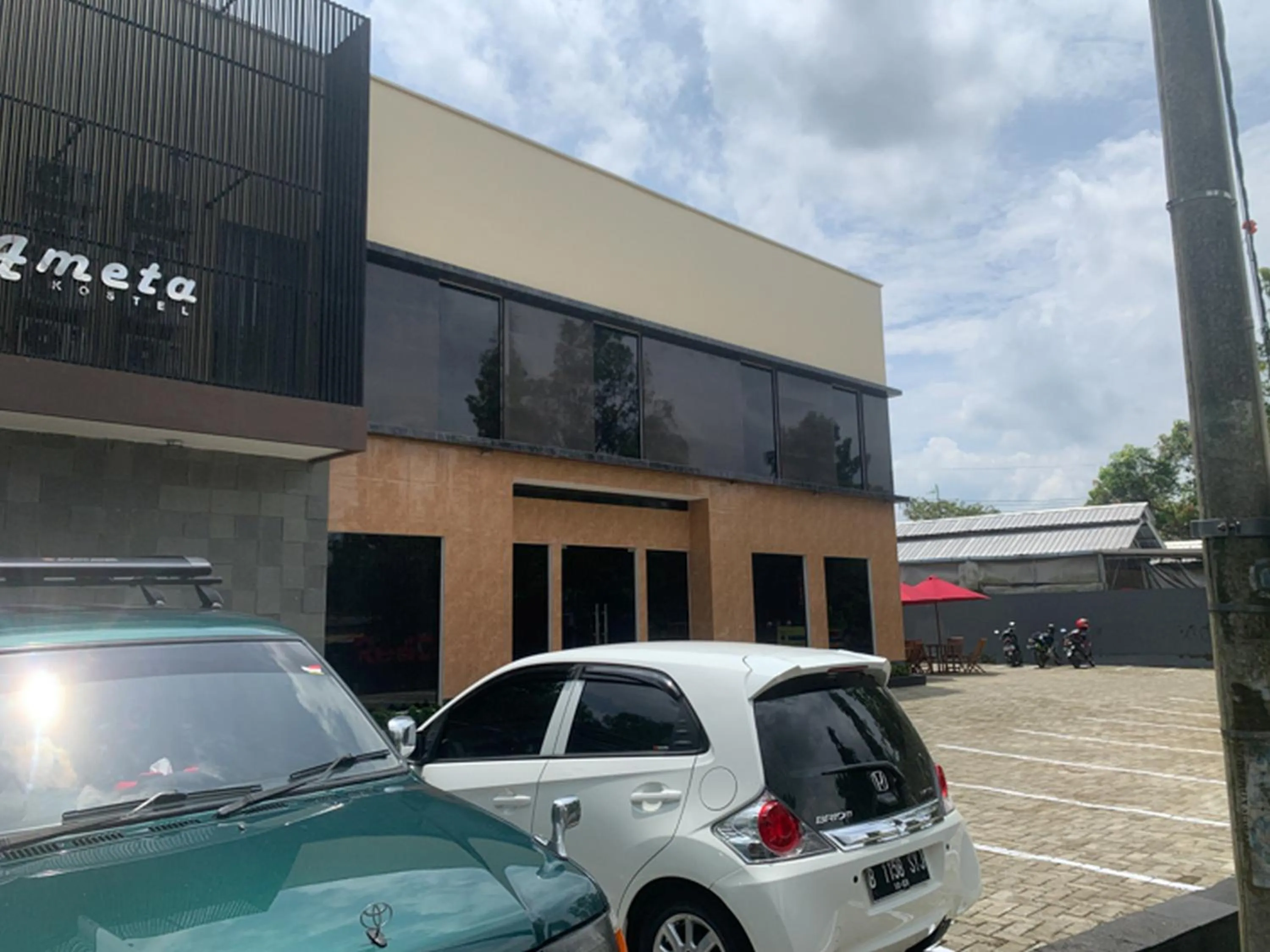 RedDoorz near Alun Alun Purbalingga