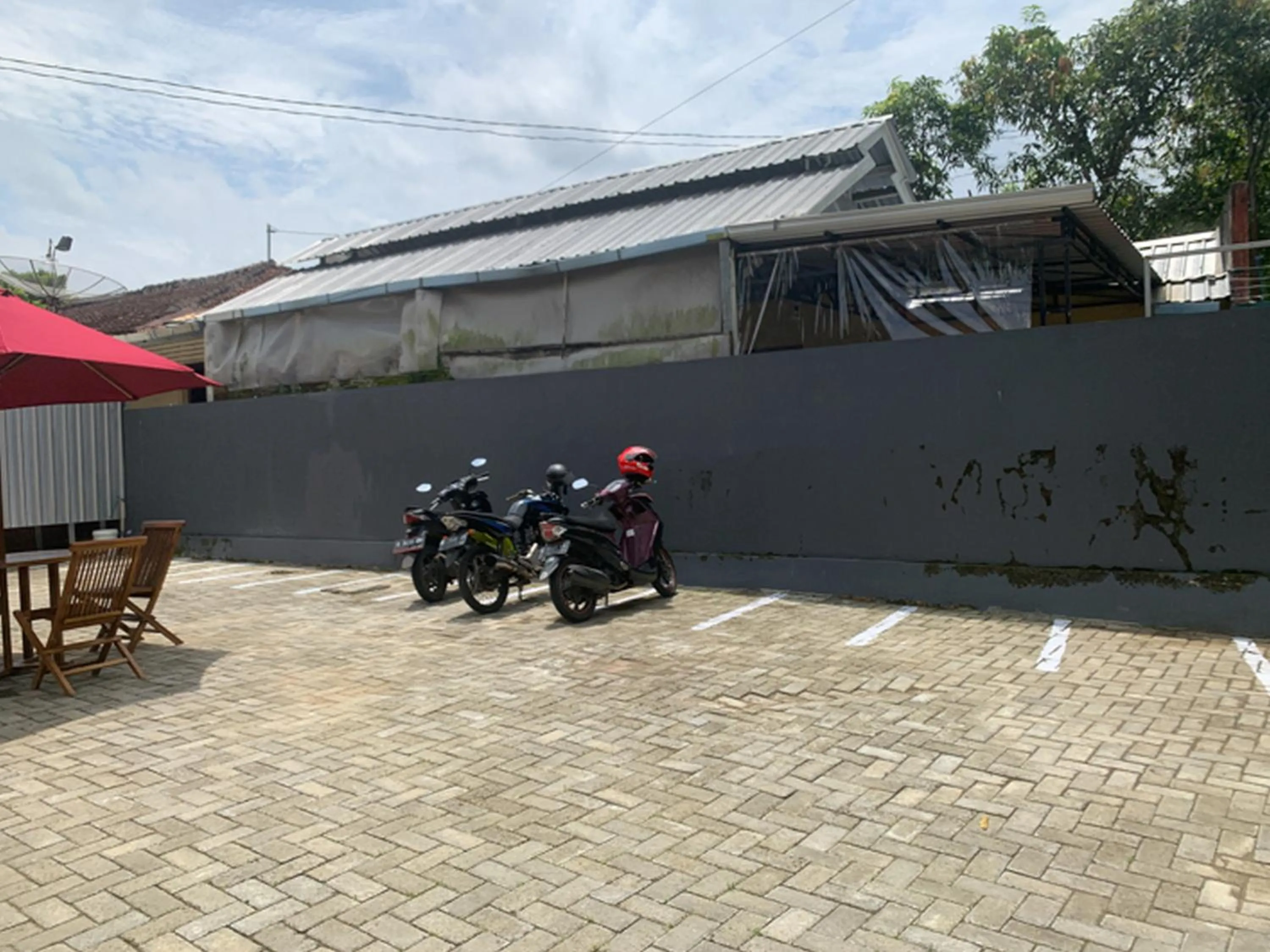 RedDoorz near Alun Alun Purbalingga