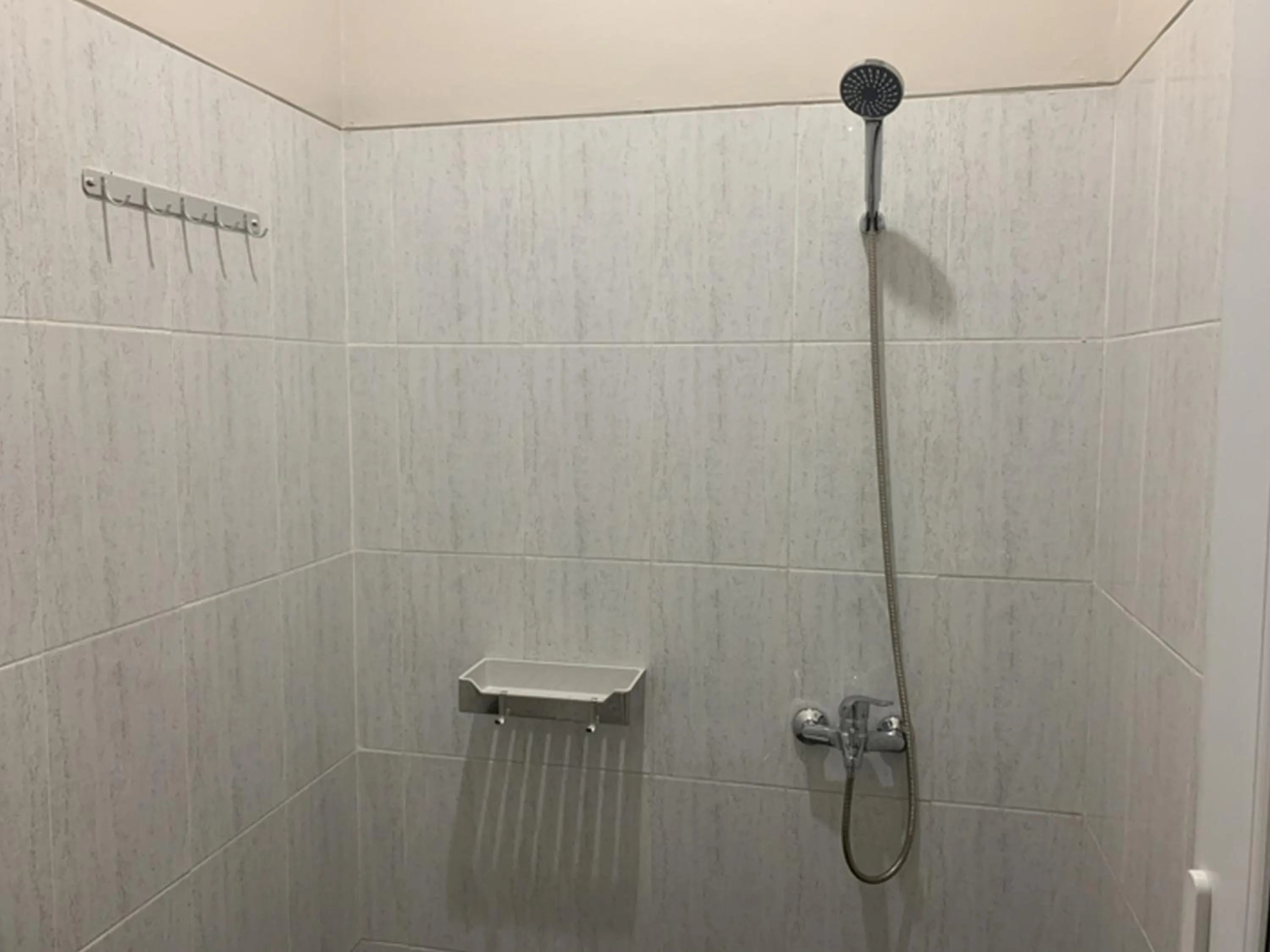 Bathroom in RedDoorz near Alun Alun Purbalingga