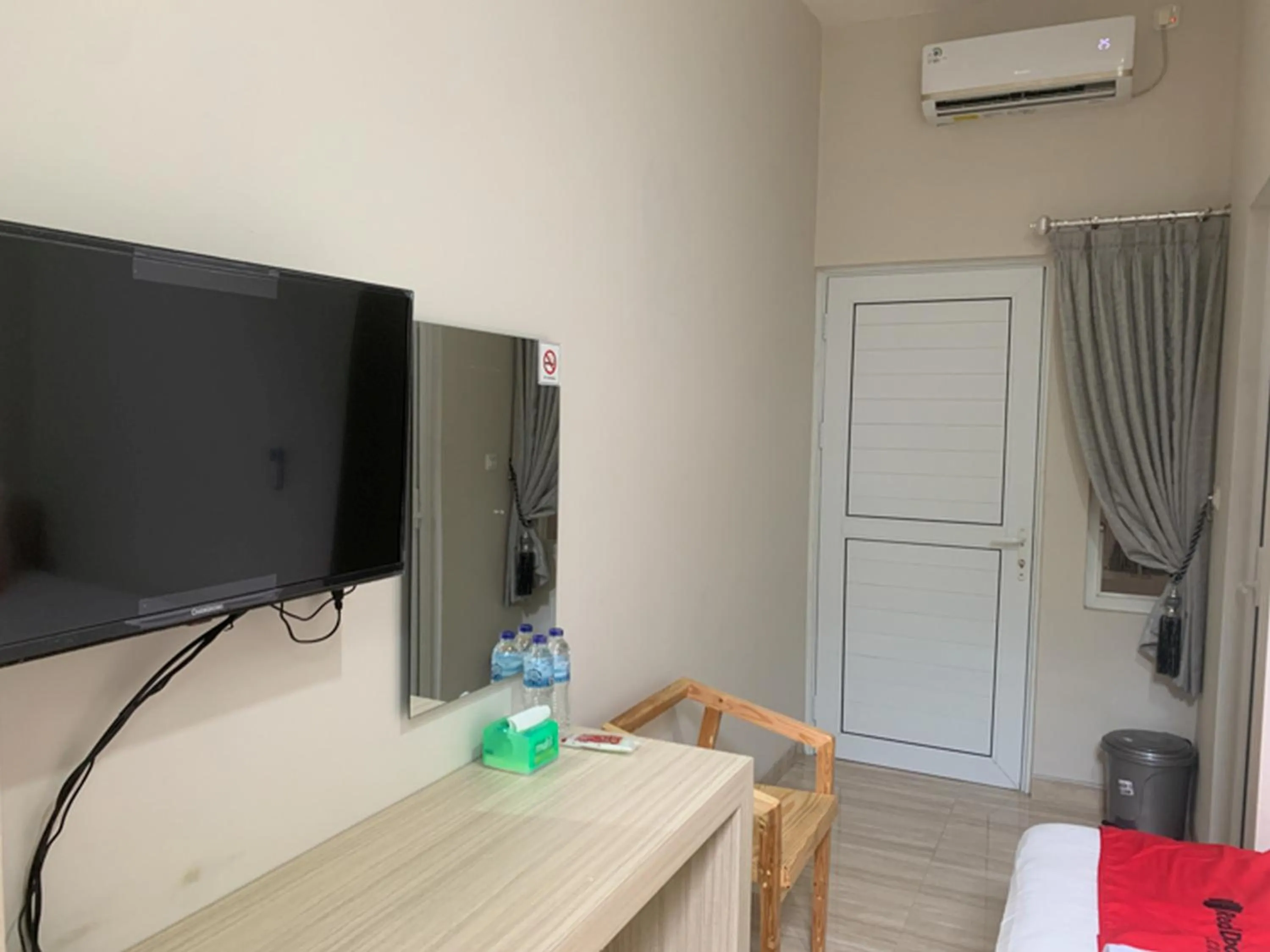 Bed in RedDoorz near Alun Alun Purbalingga