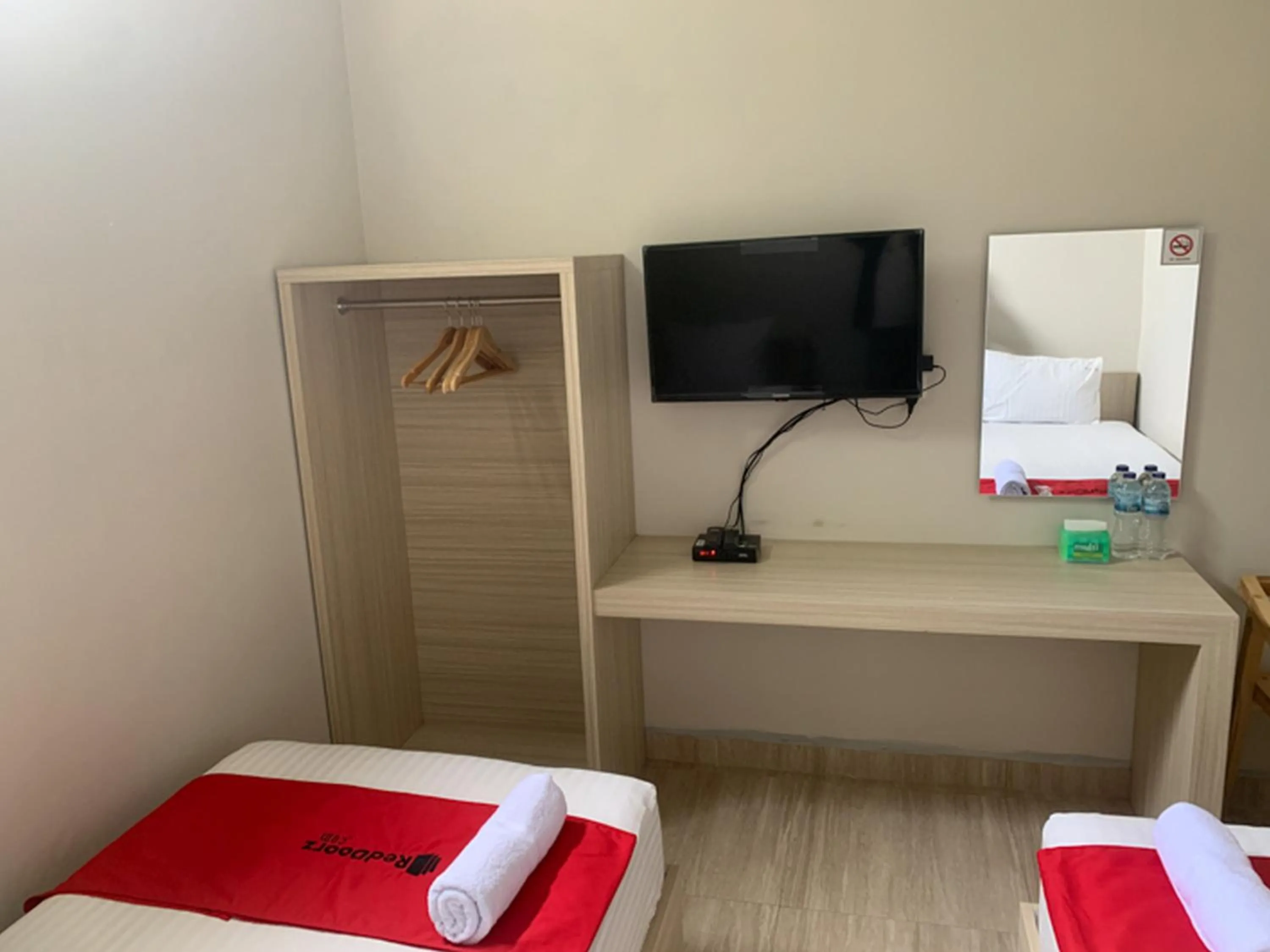 RedDoorz near Alun Alun Purbalingga