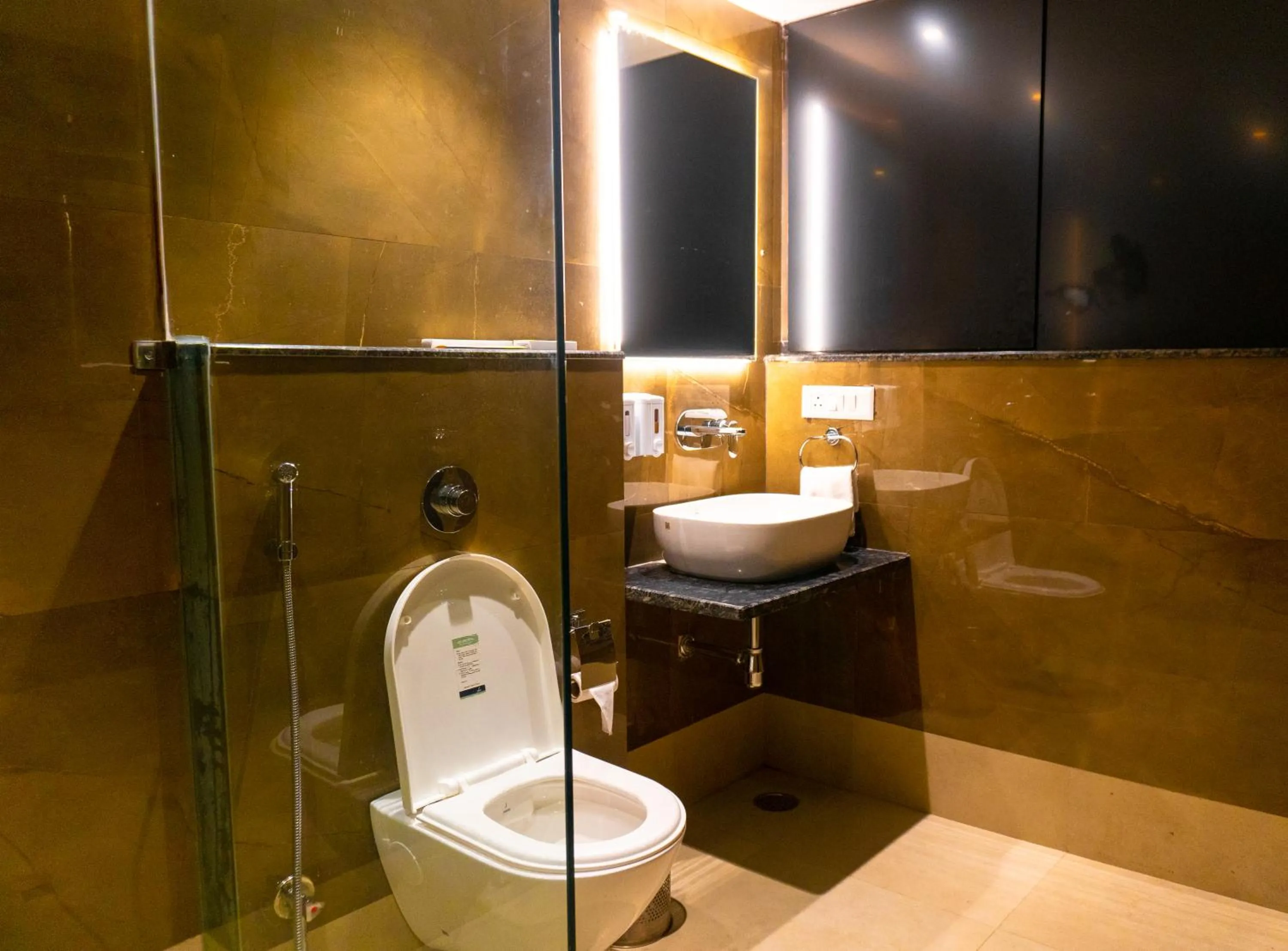 Bathroom in Jardin Hotels