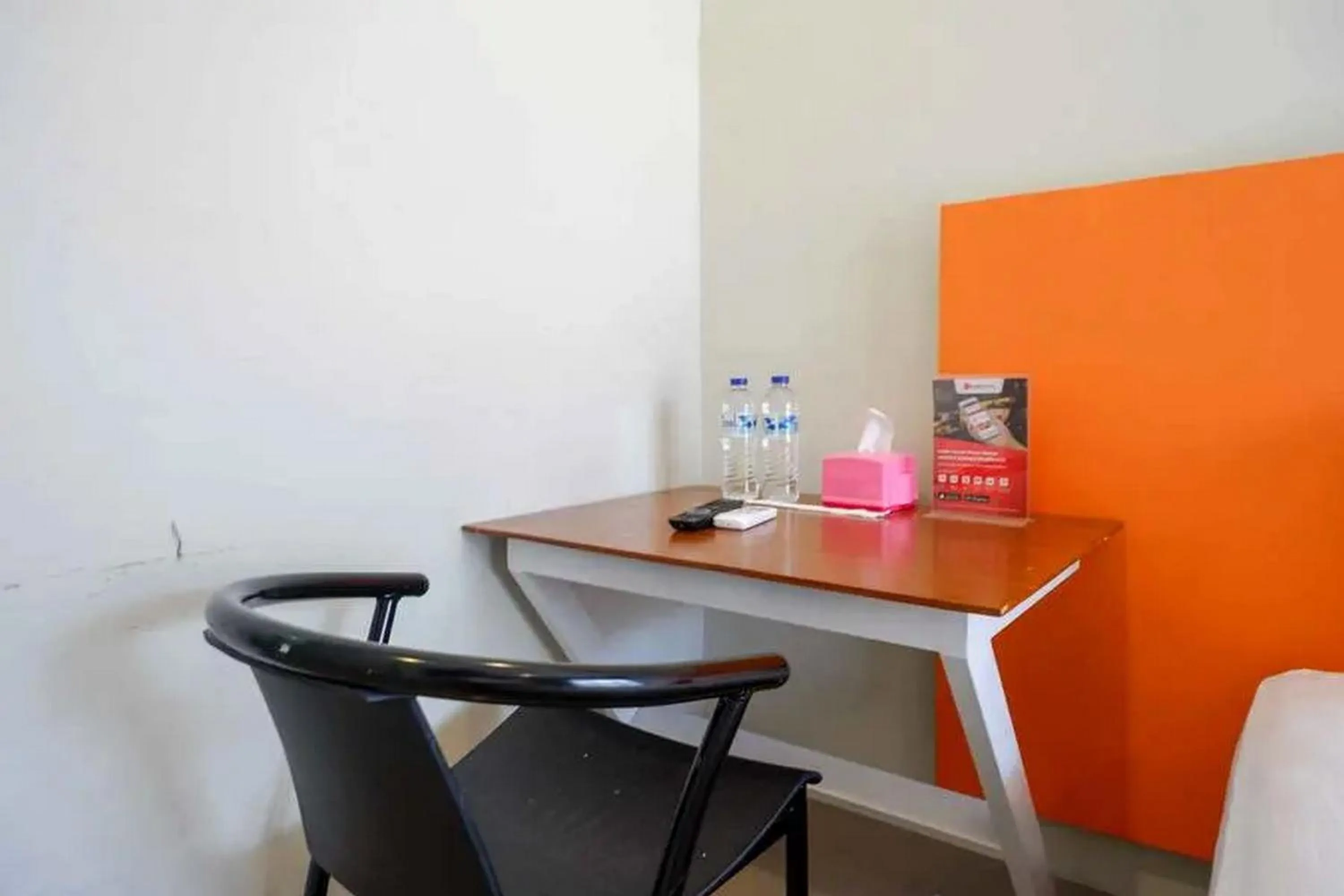 hair dresser in Reddoorz near Stadion Kridosono Blora