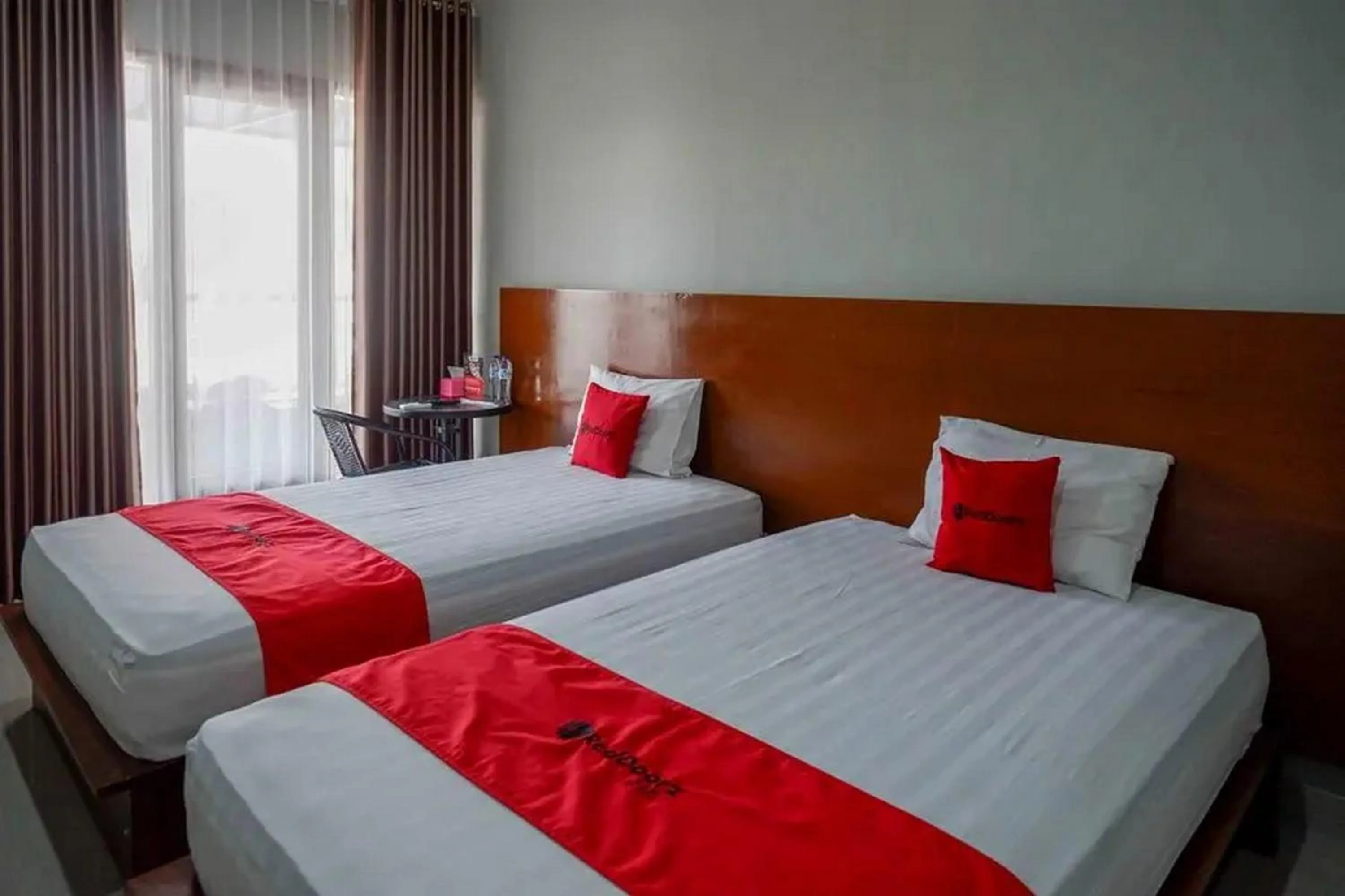 Bedroom, Bed in Reddoorz near Stadion Kridosono Blora