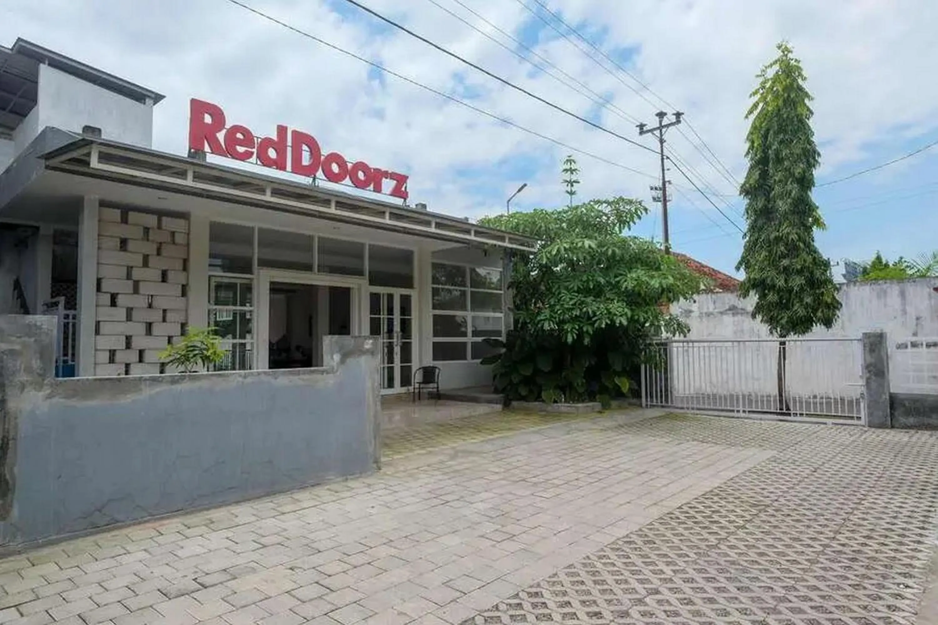 Property building in Reddoorz near Stadion Kridosono Blora